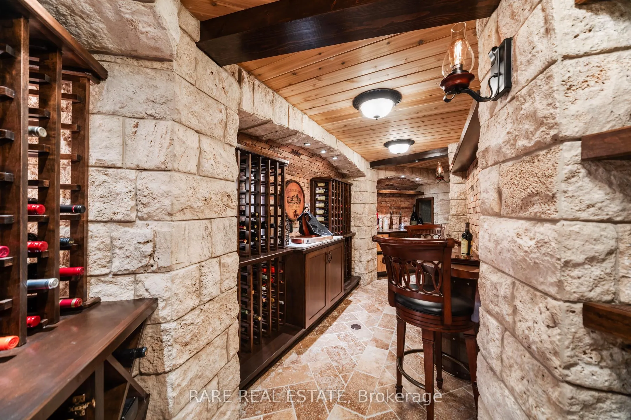 30 Delia Place W