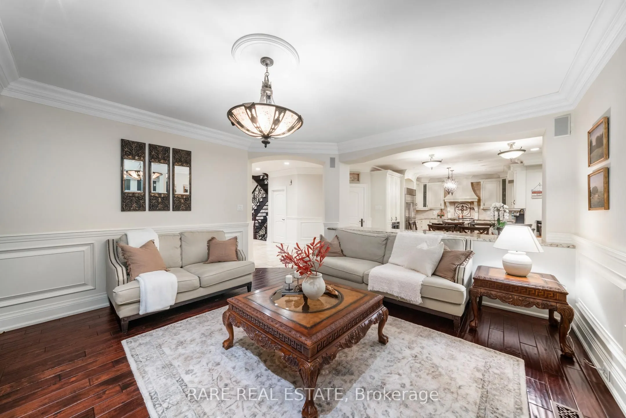 30 Delia Place W