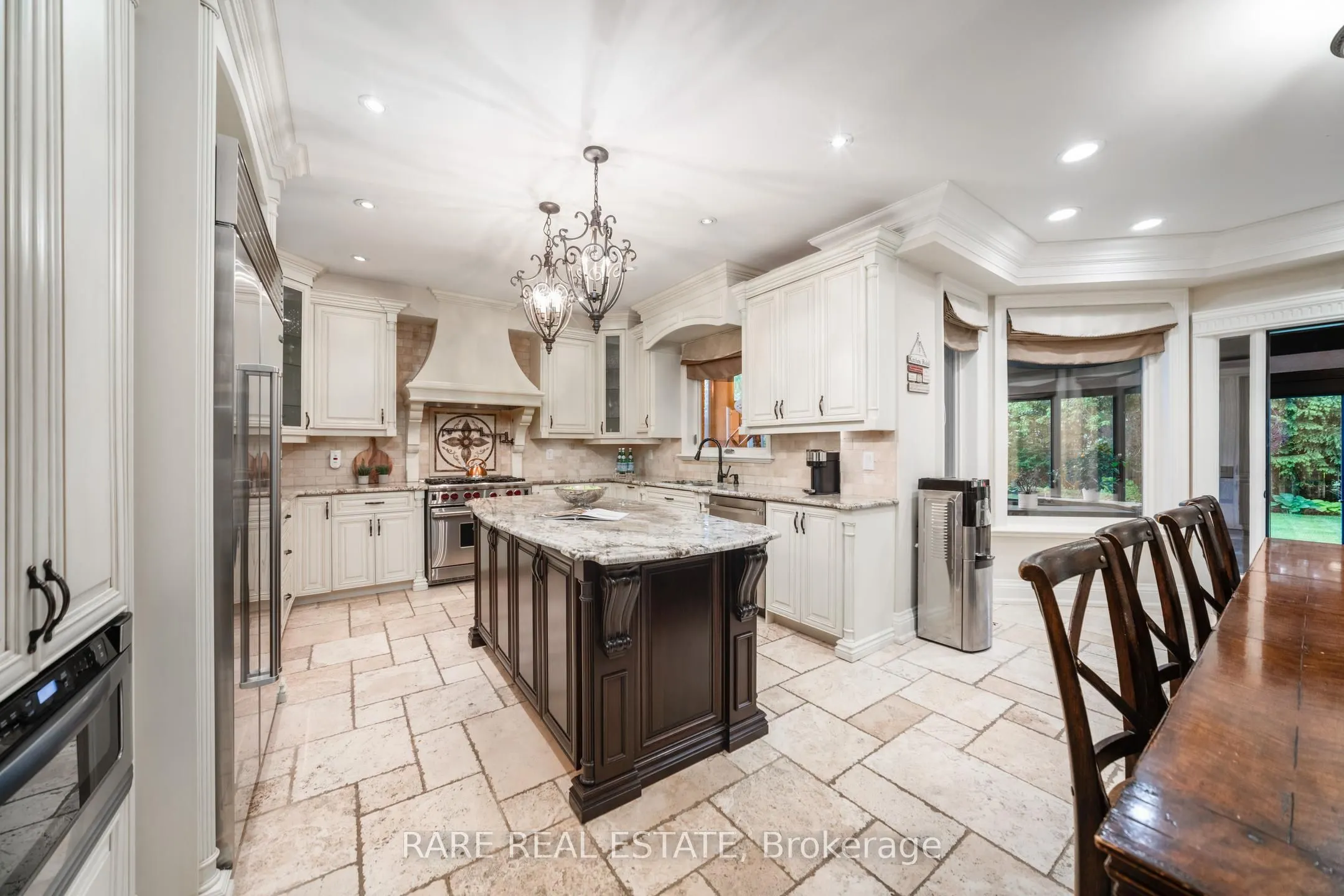 30 Delia Place W