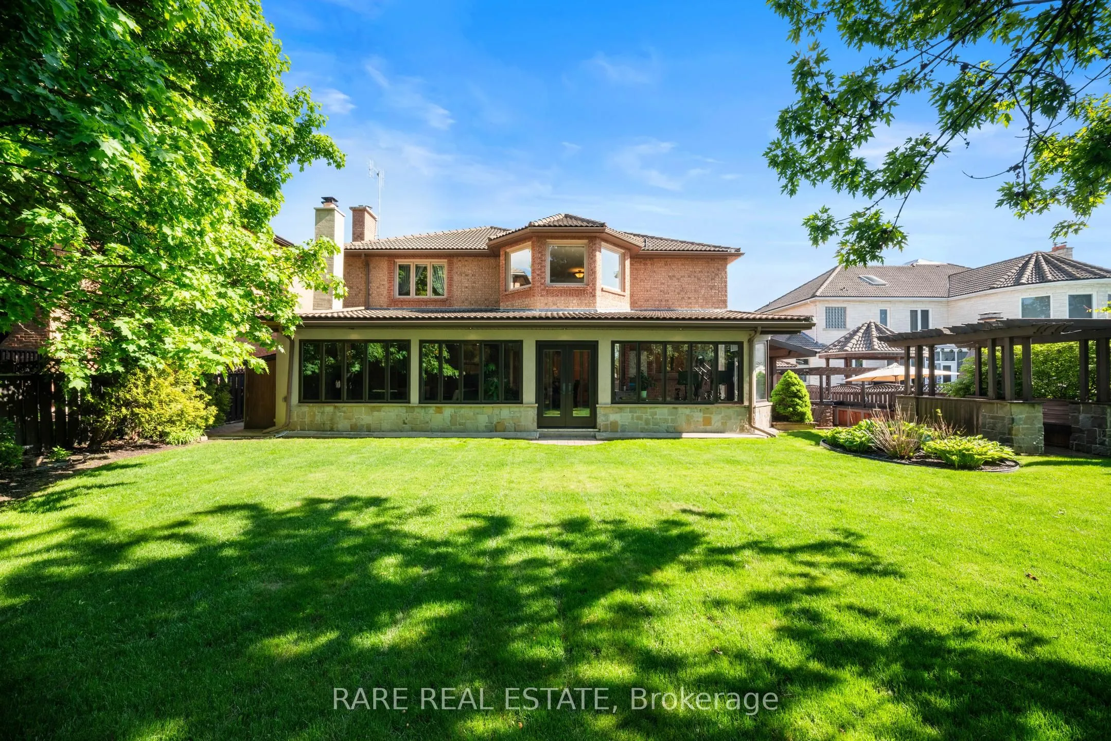 30 Delia Place W
