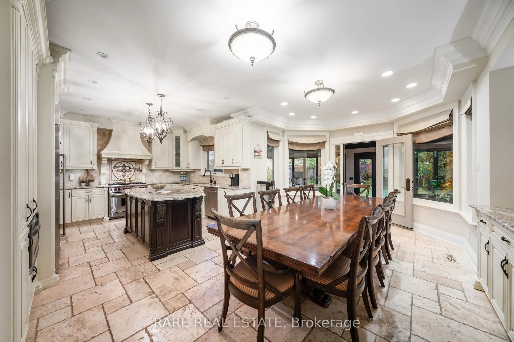 30 Delia Place W