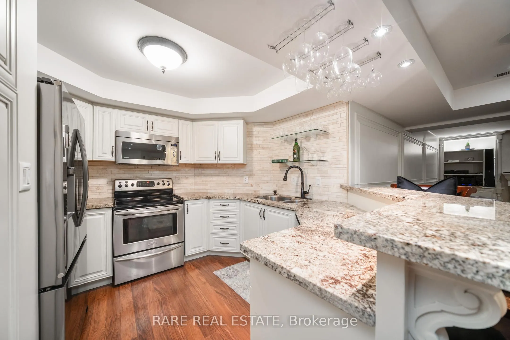 30 Delia Place W