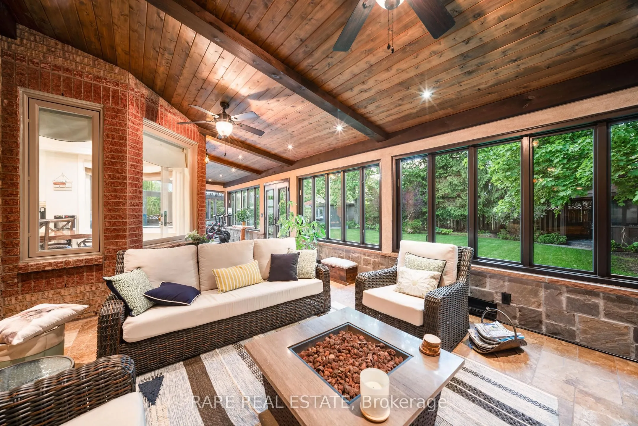 30 Delia Place W