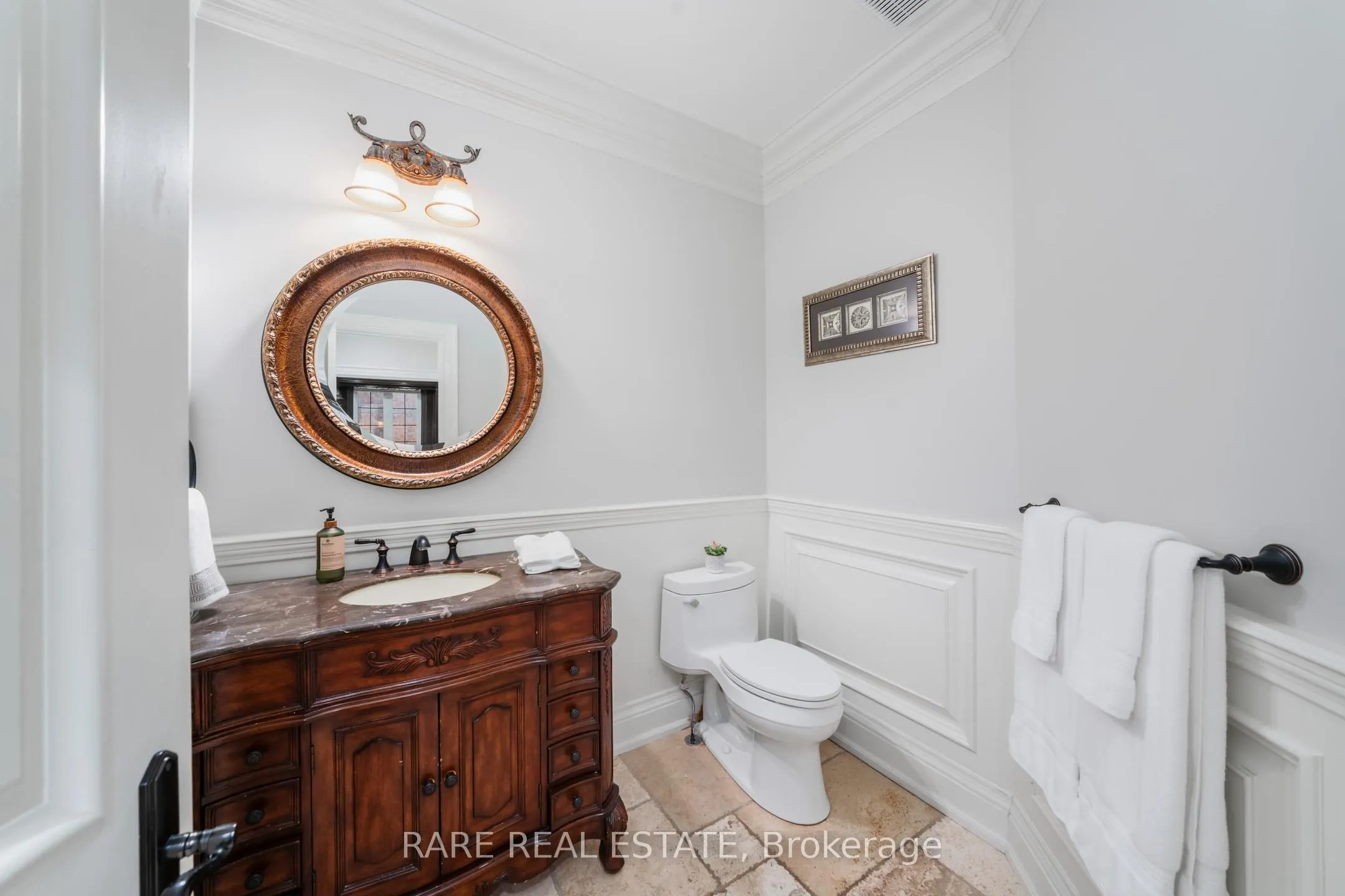 30 Delia Place W