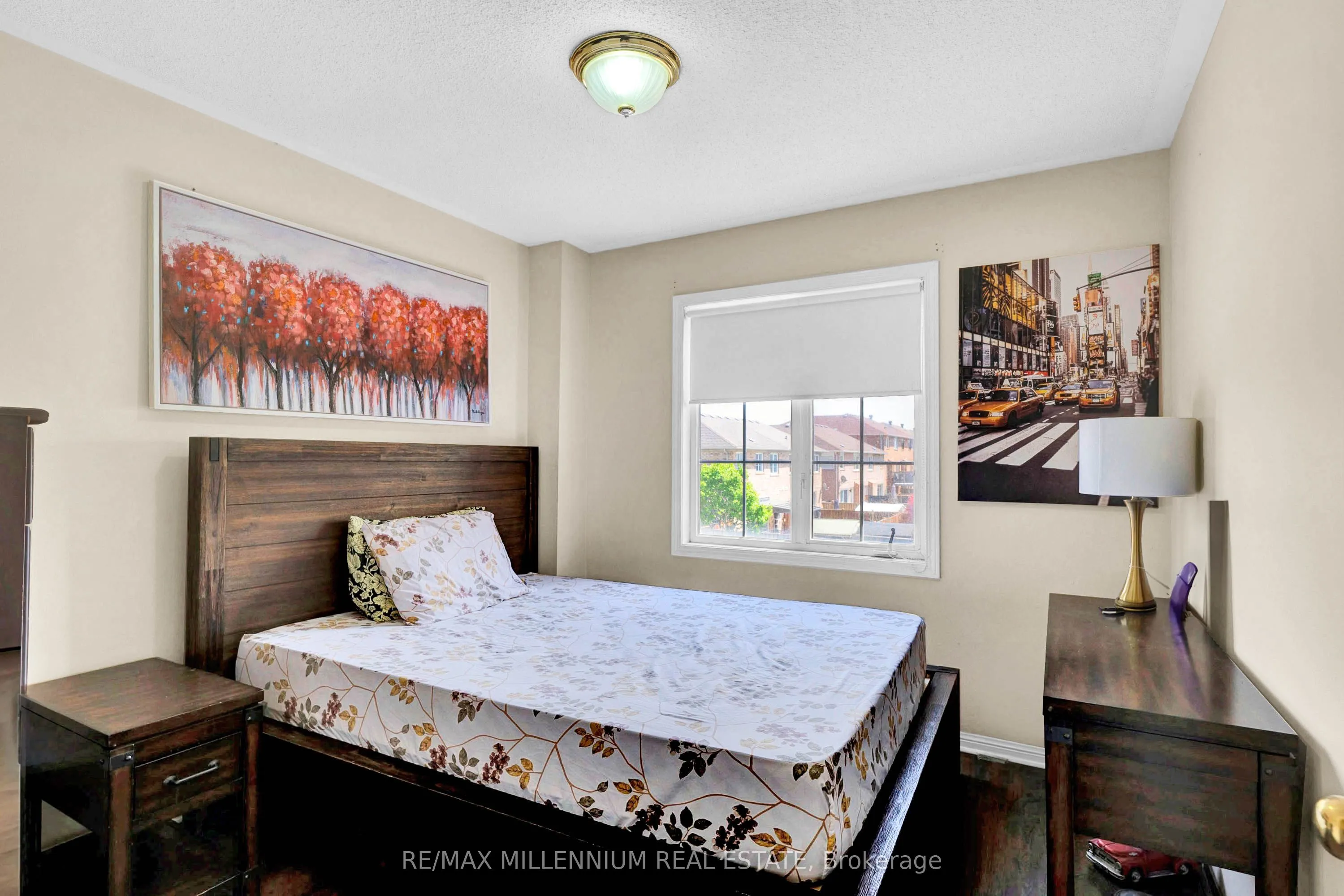 10 Mainland Crescent E