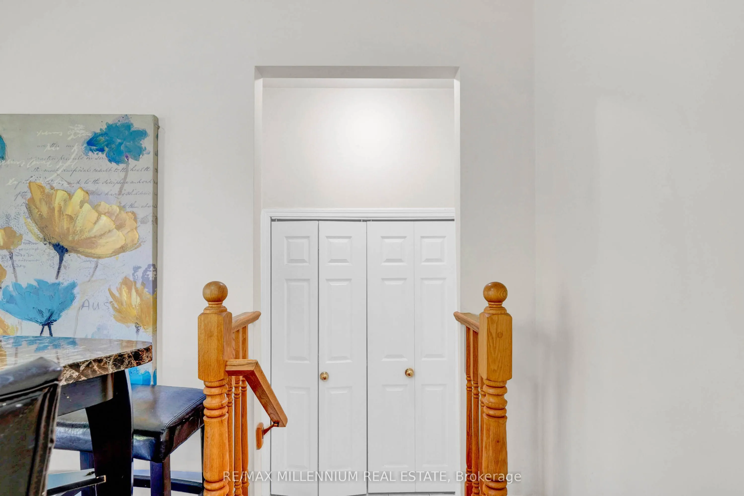 10 Mainland Crescent E