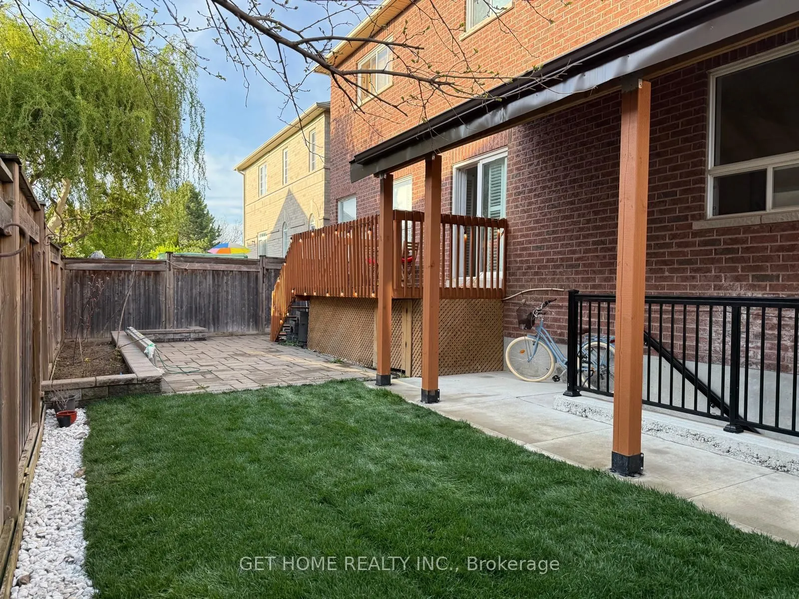 76 Cetona Avenue