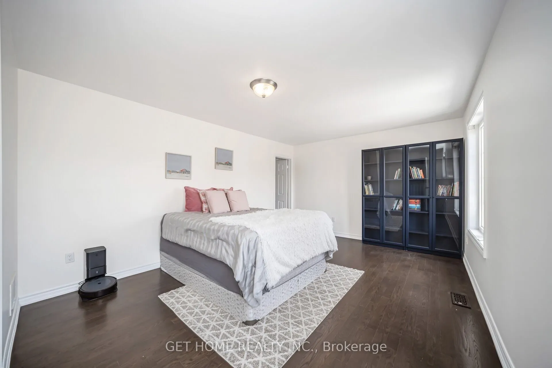 76 Cetona Avenue
