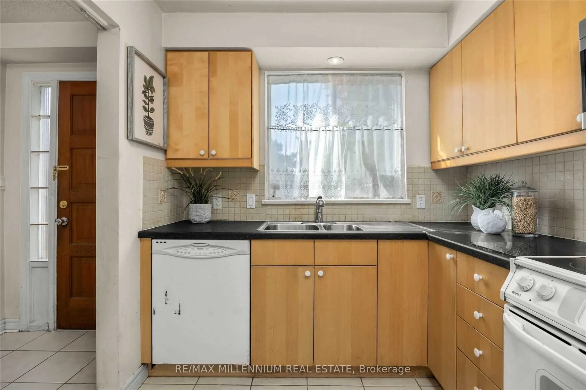 17 The Carriage Way, ##17