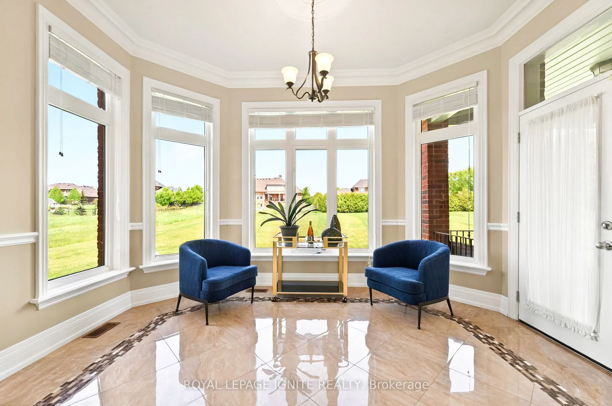 23 Spruceview Place