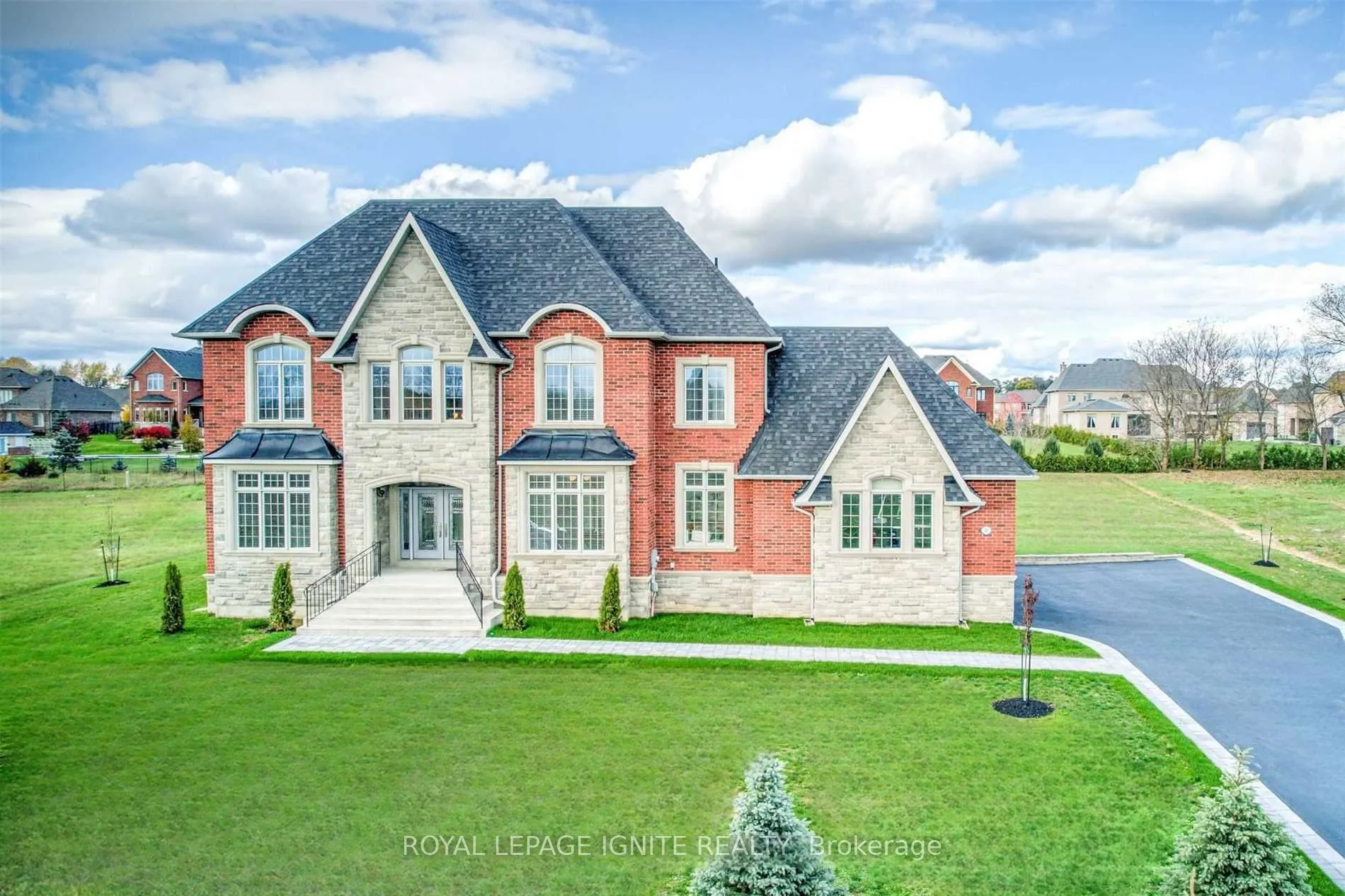 23 Spruceview Place
