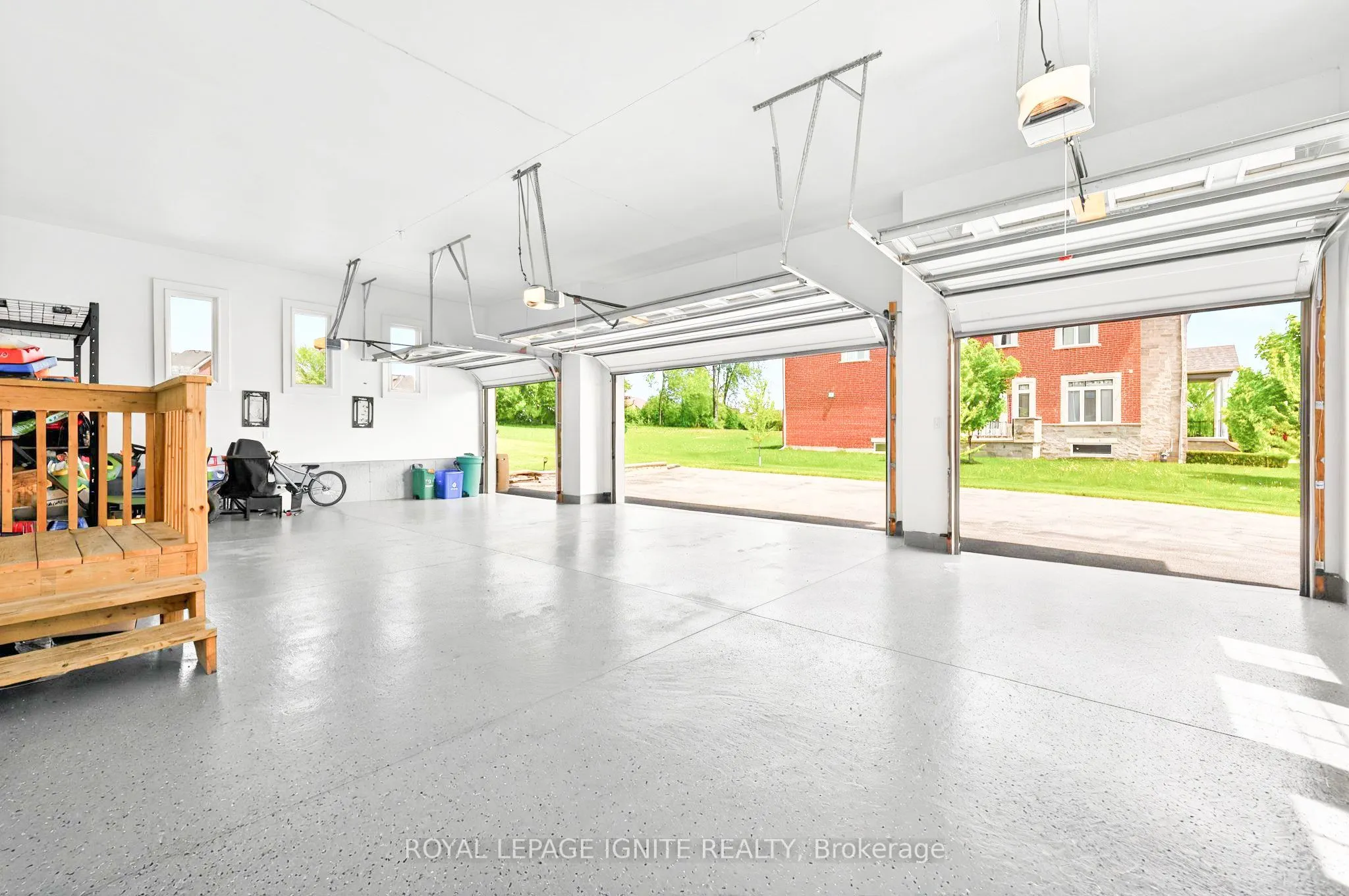 23 Spruceview Place