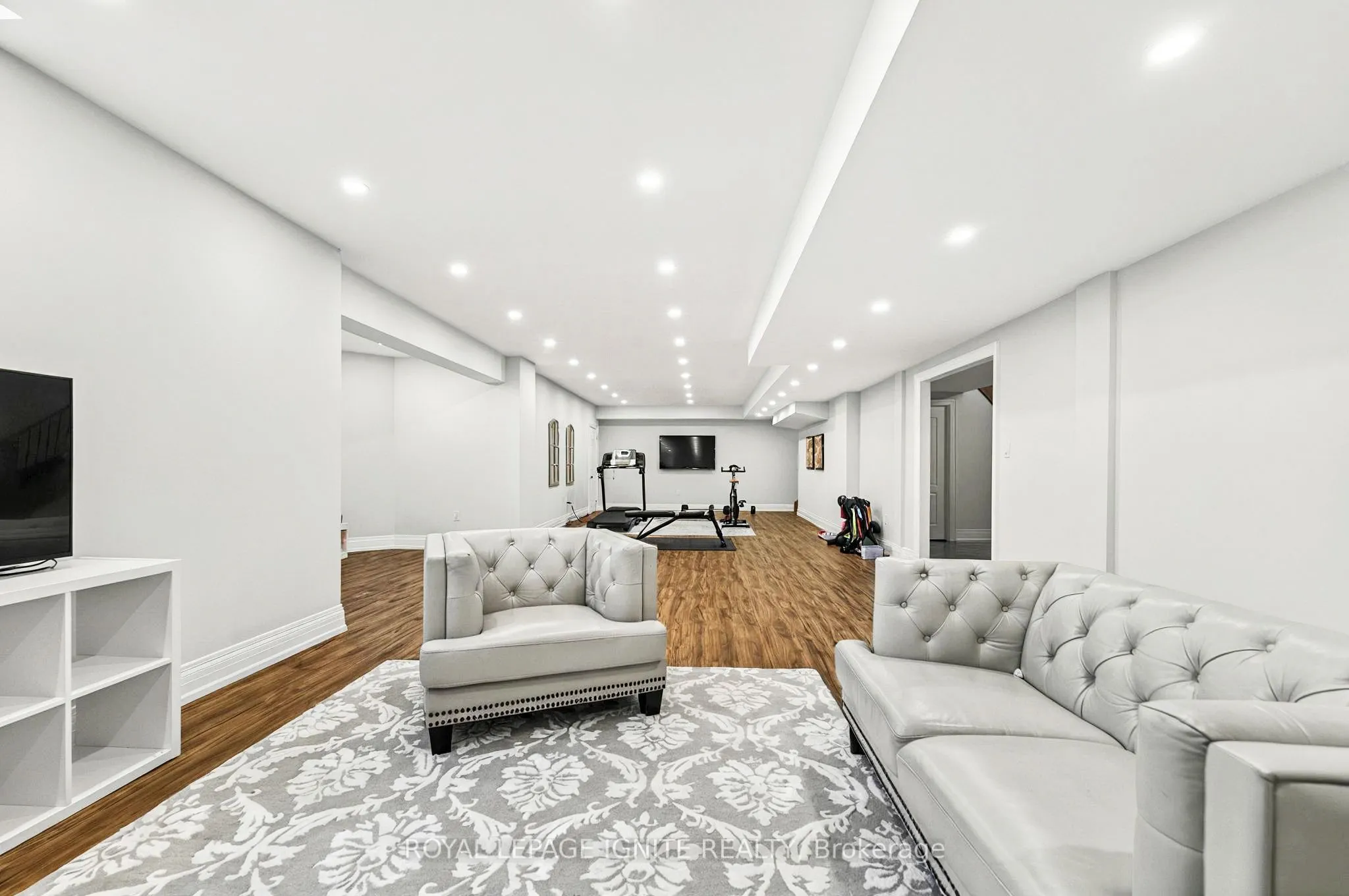 23 Spruceview Place