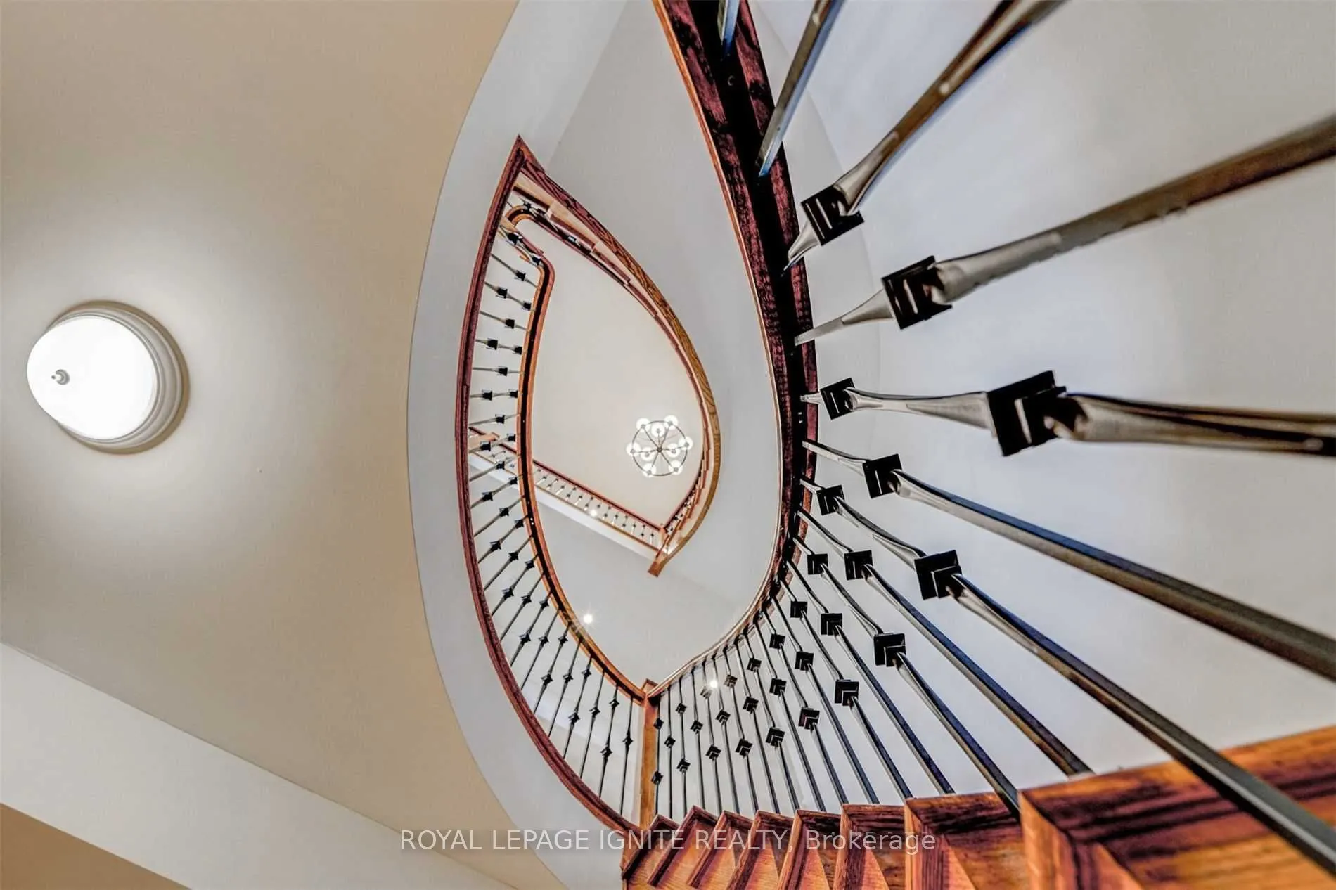 23 Spruceview Place