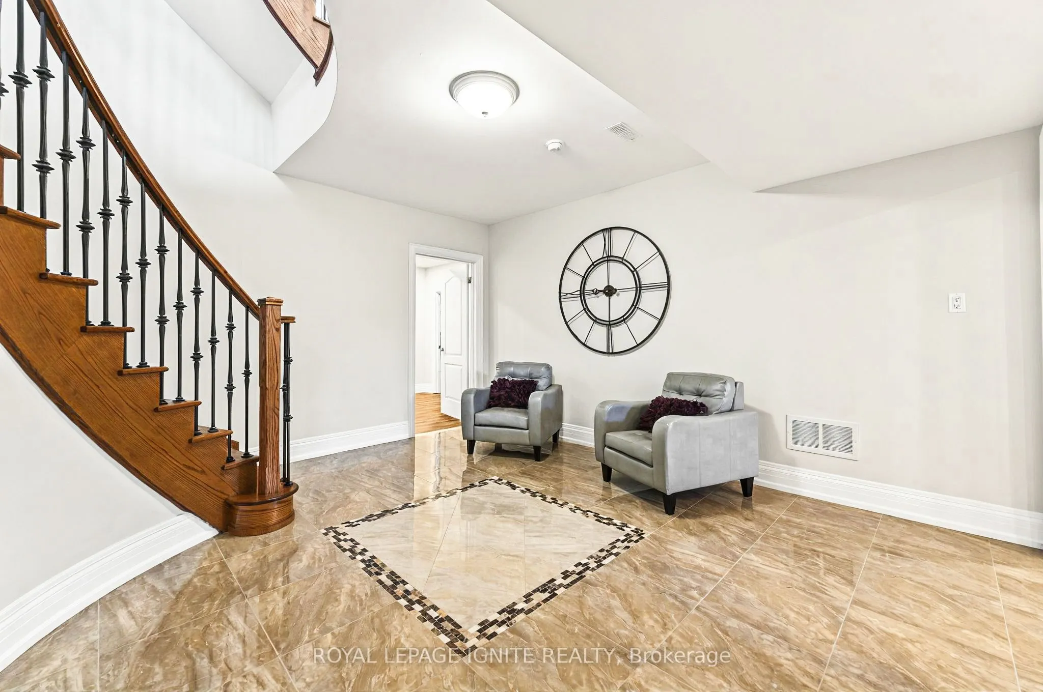 23 Spruceview Place