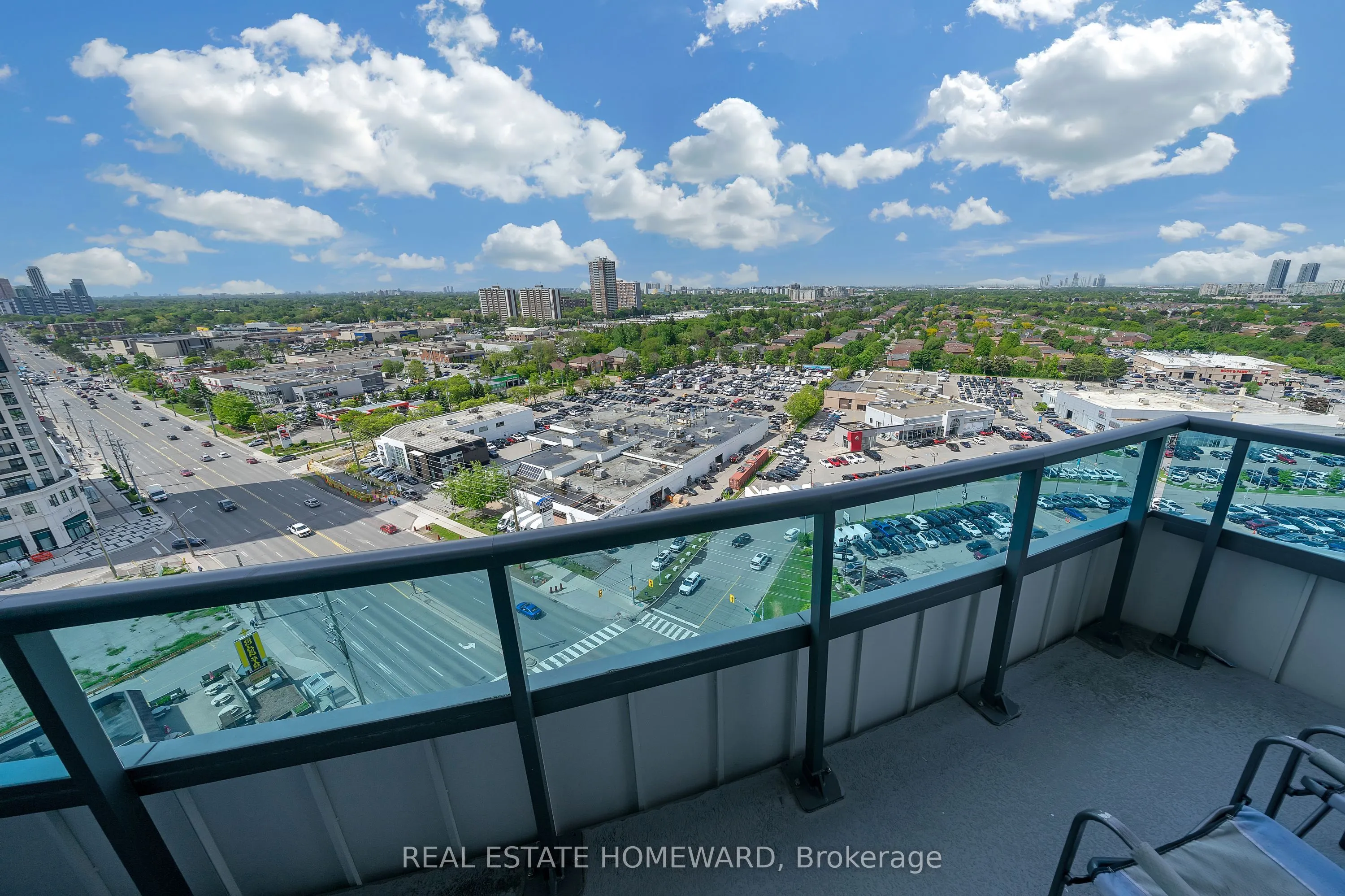 7161 Yonge Street #1525