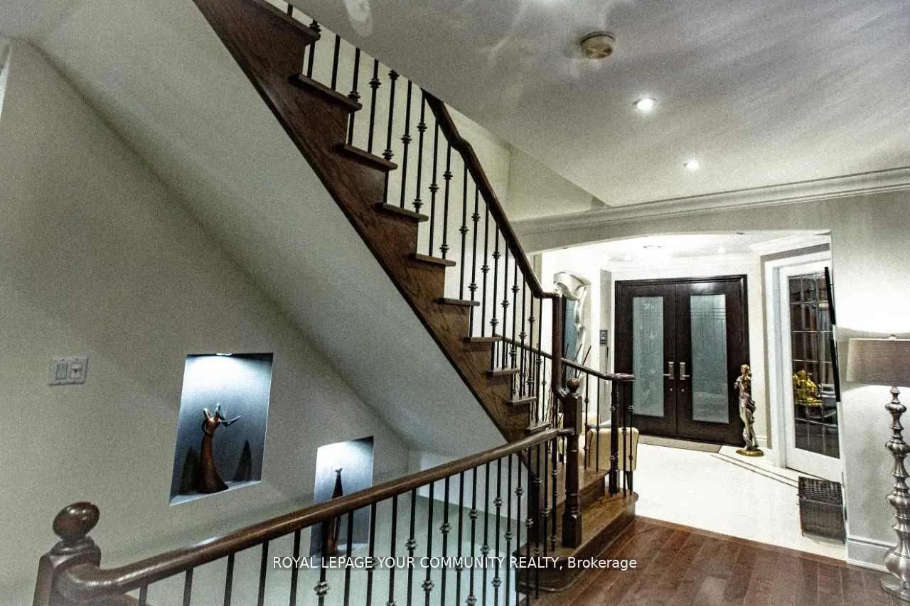 35 Vandervoort Drive