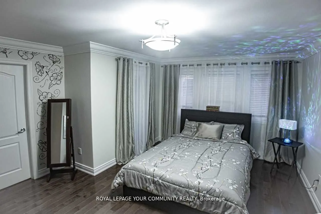 35 Vandervoort Drive