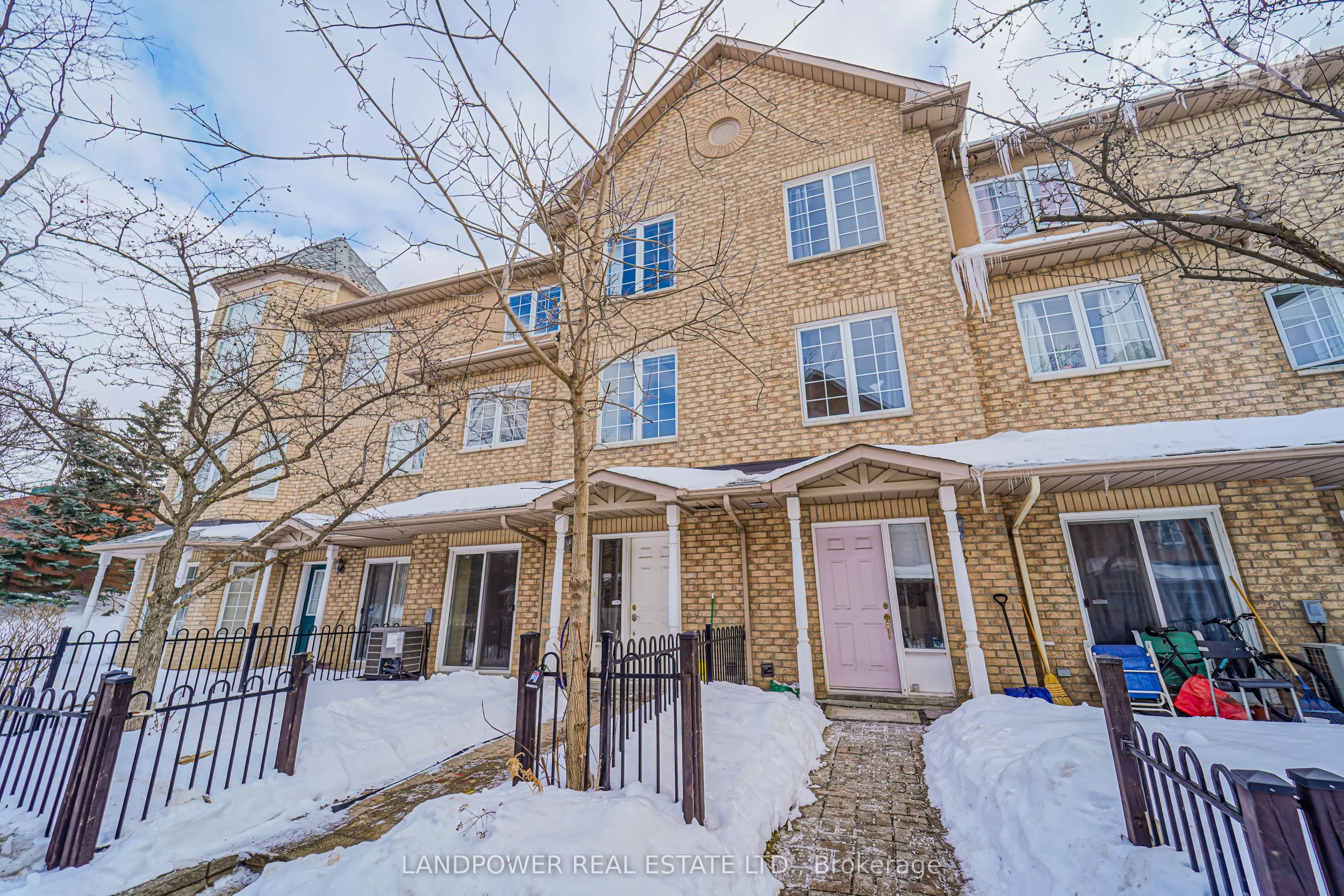 18 St Moritz Way, #2
