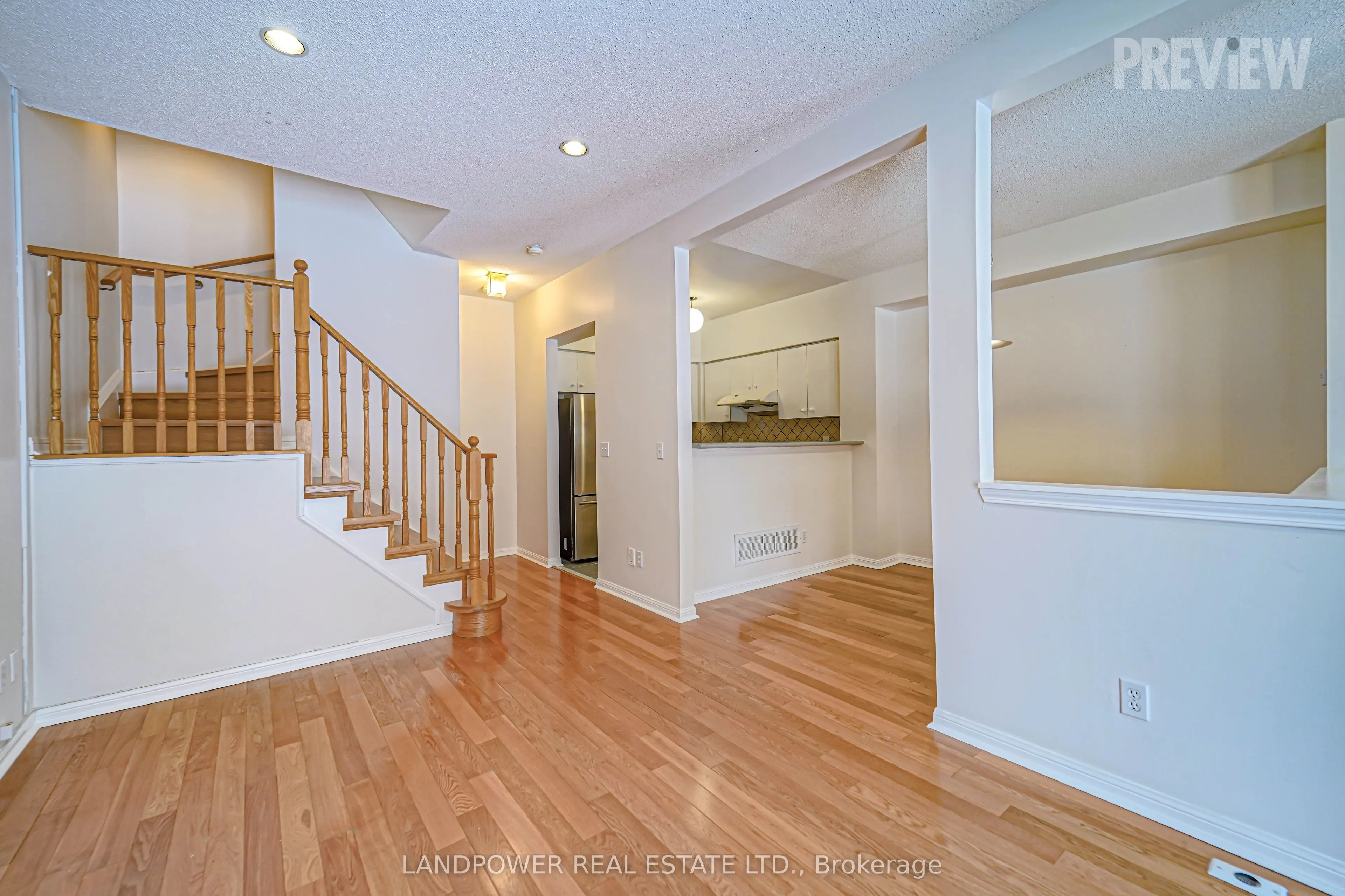 18 St Moritz Way, #2