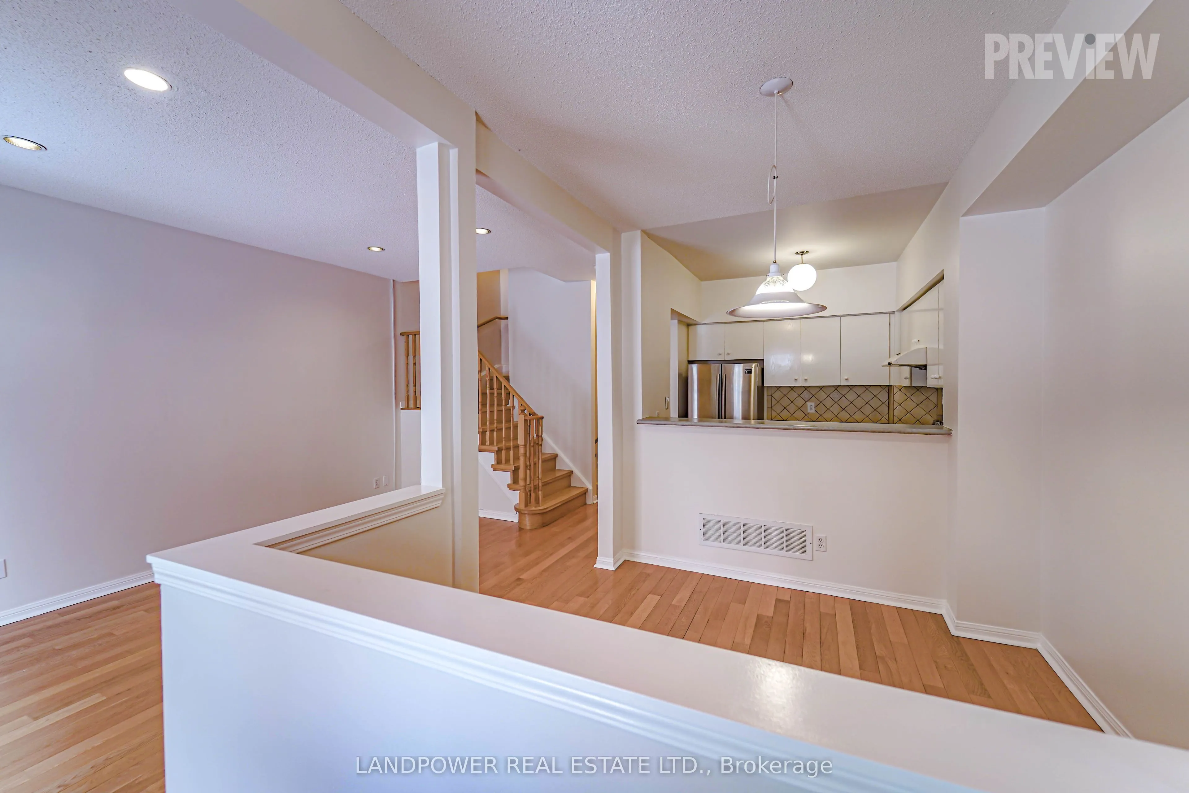 18 St Moritz Way, #2