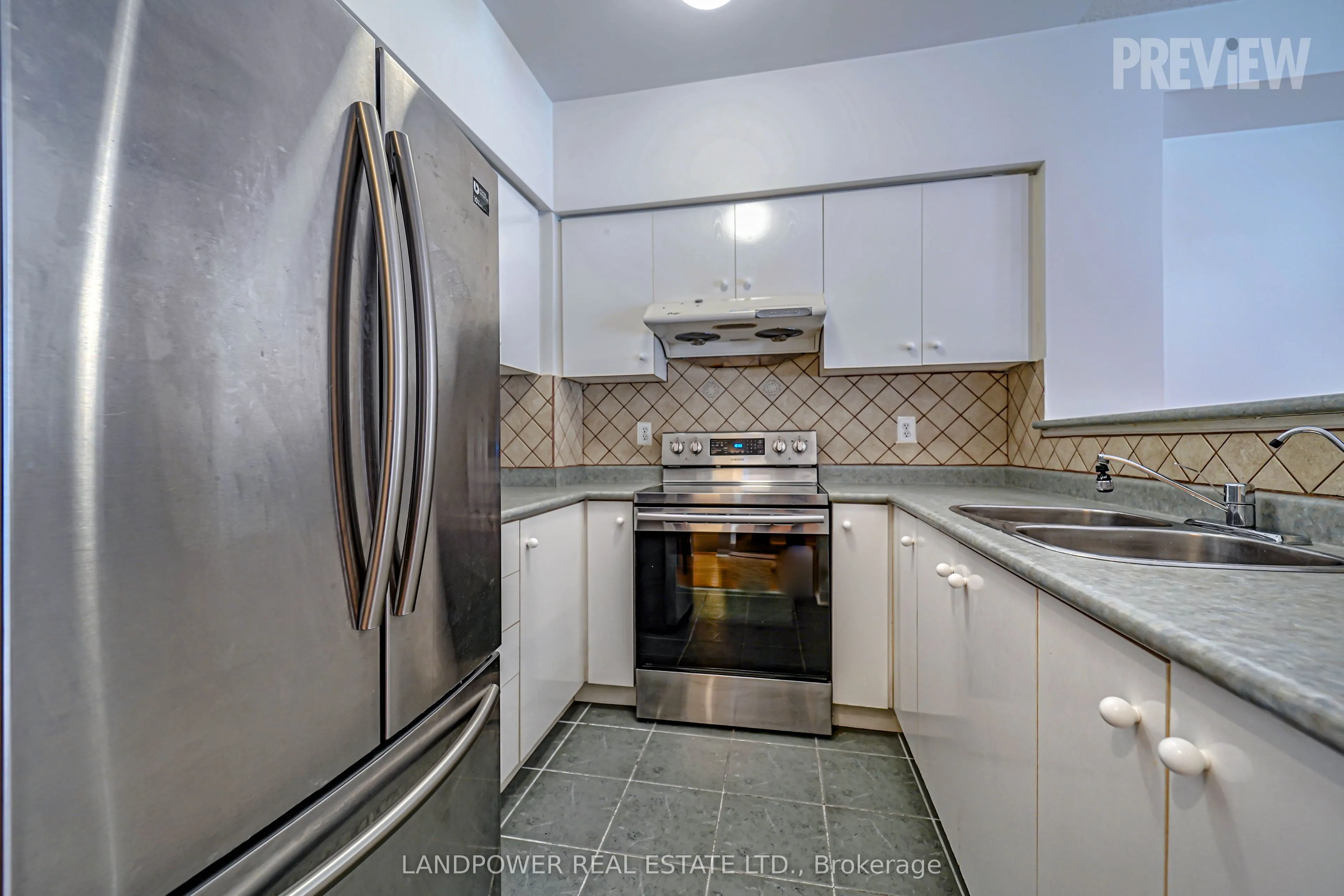 18 St Moritz Way, #2