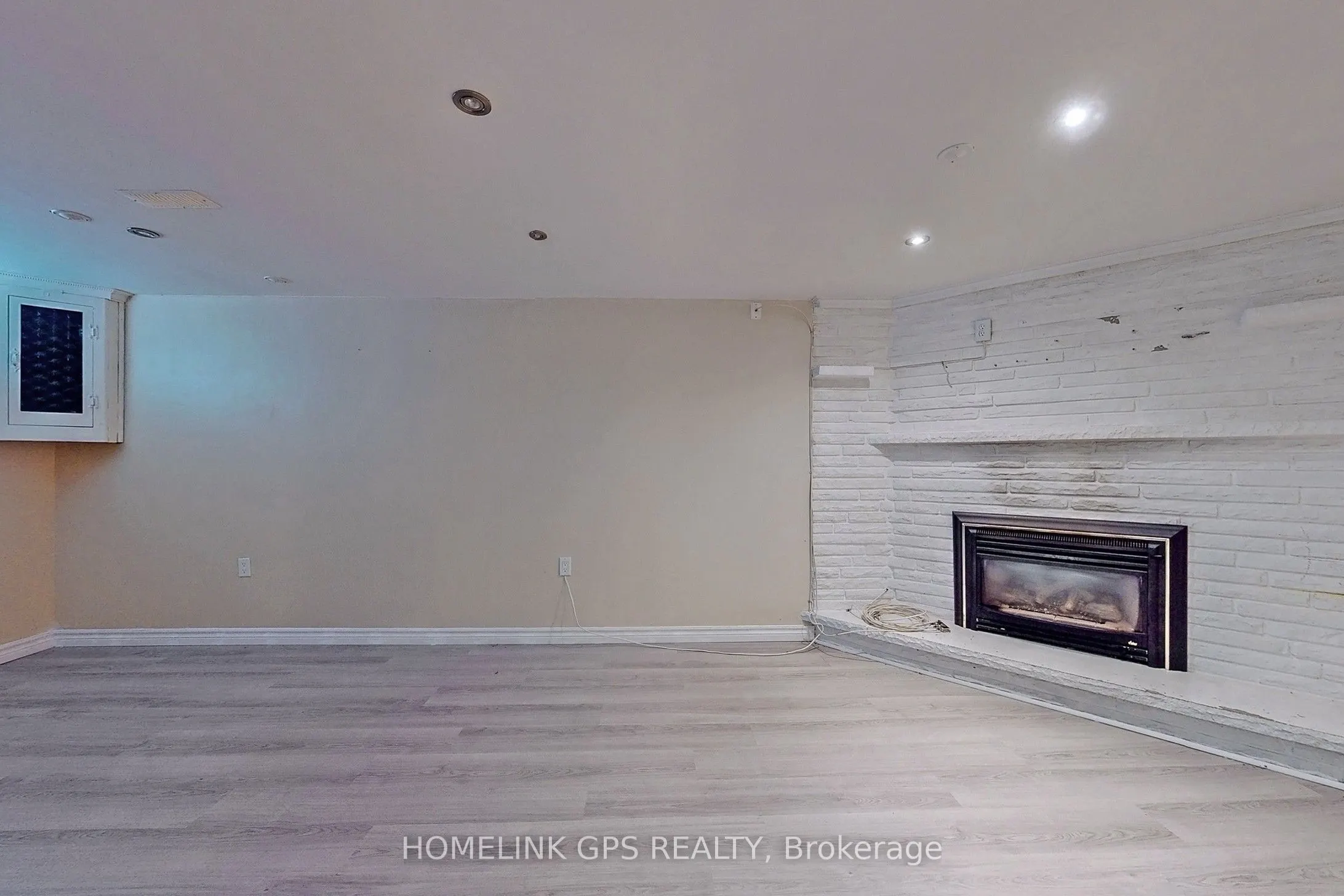 267 Elgin Mills Road W