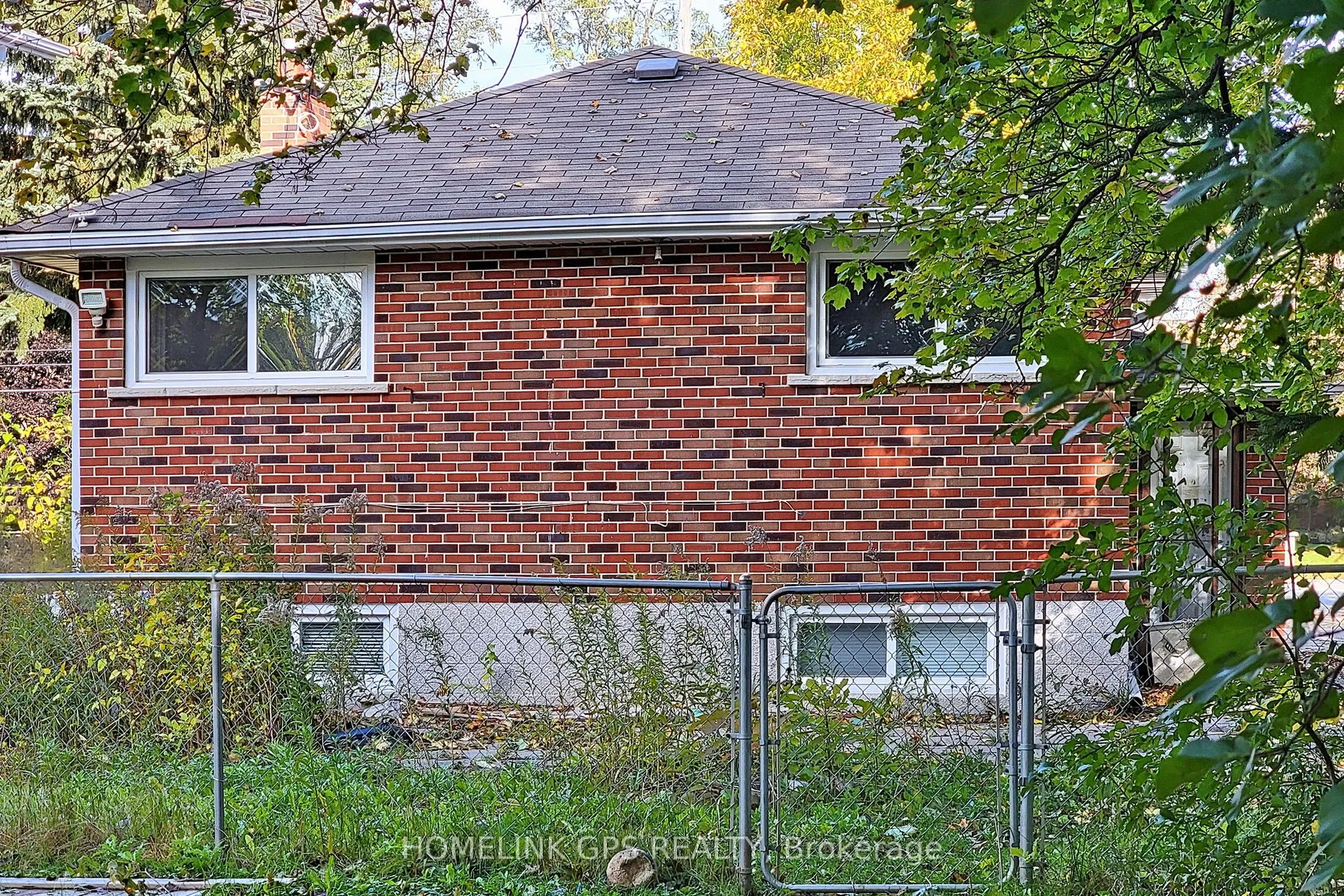 267 Elgin Mills Road W