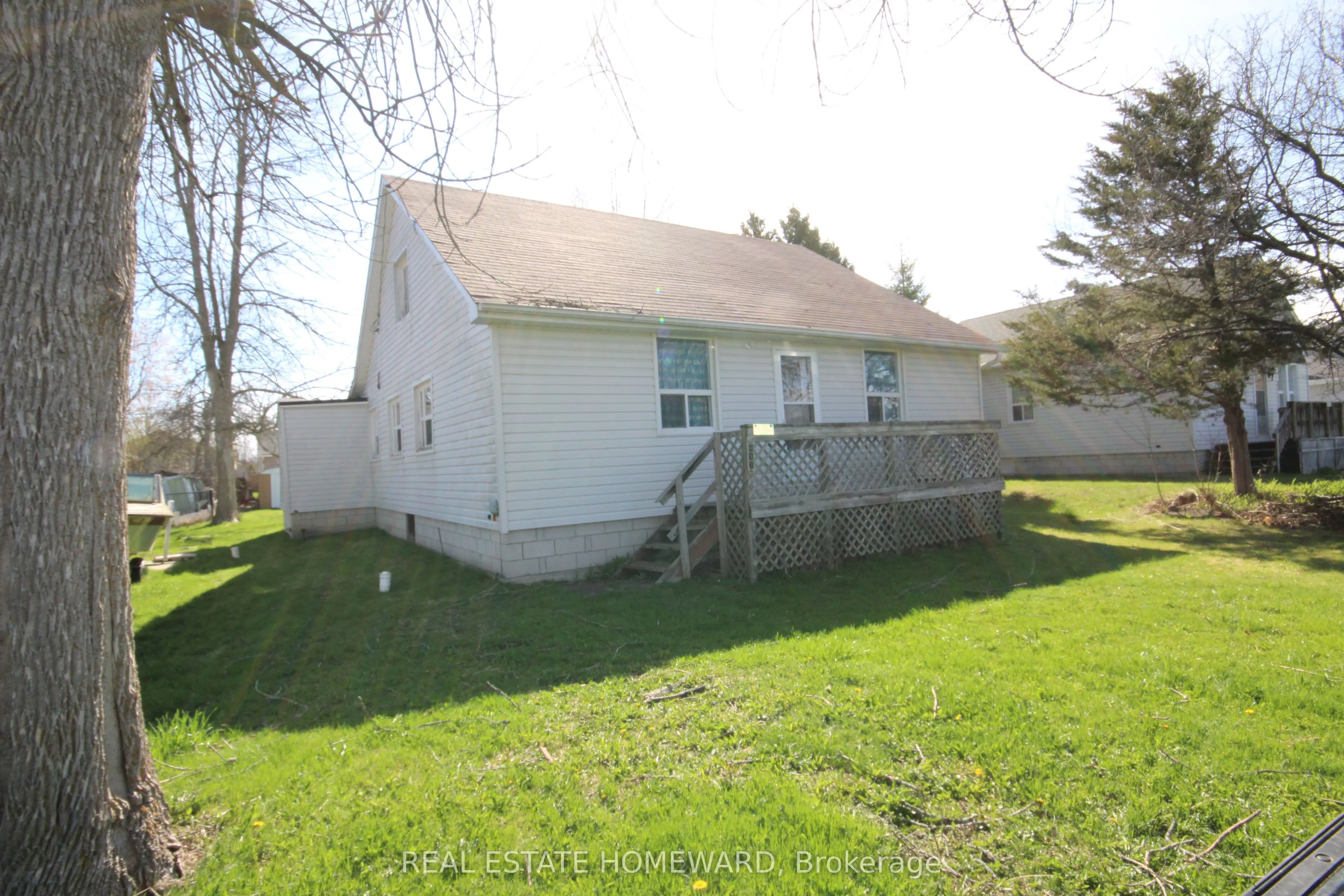 27125 Woodbine Avenue