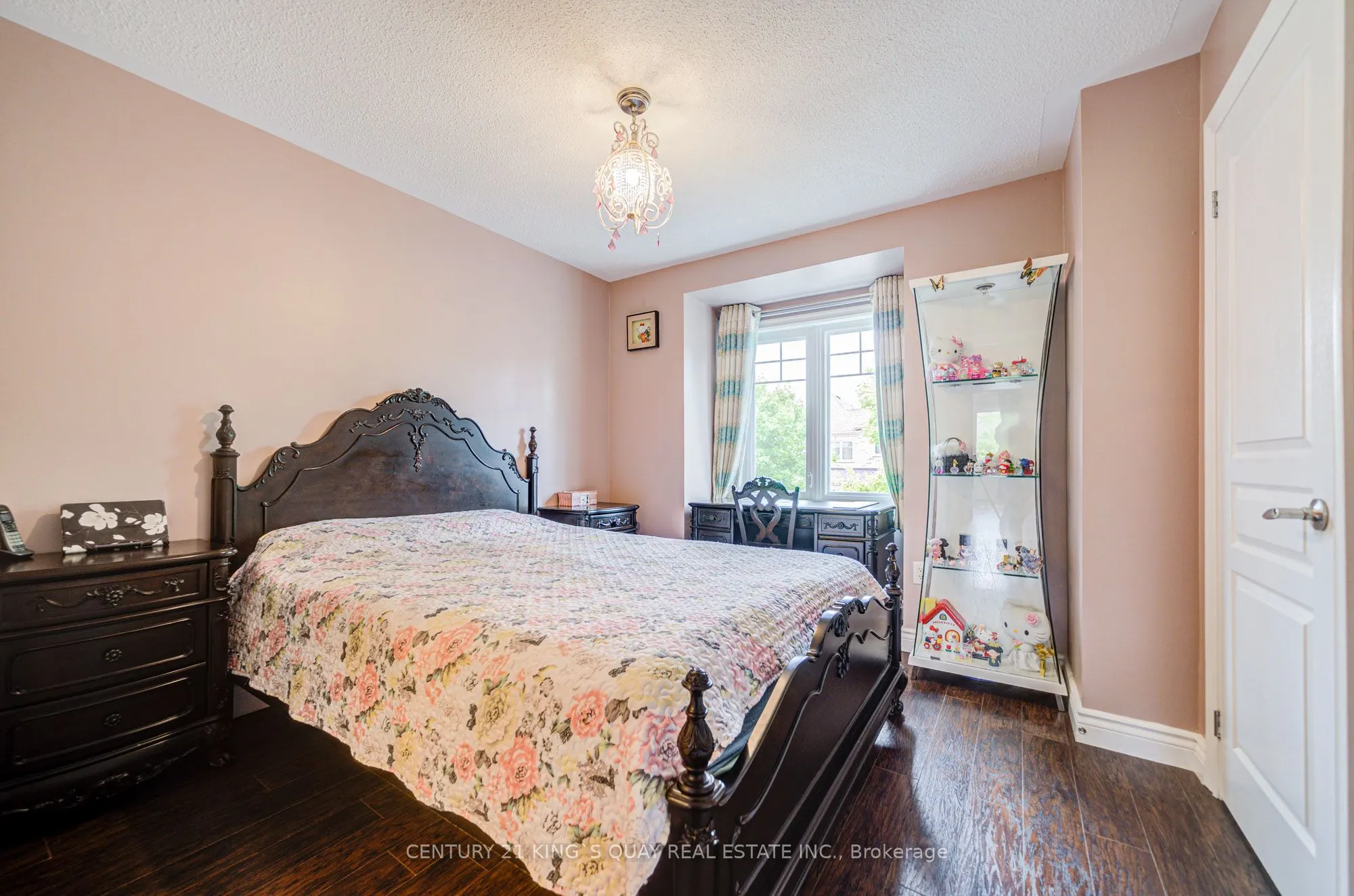 40 Pexton Avenue