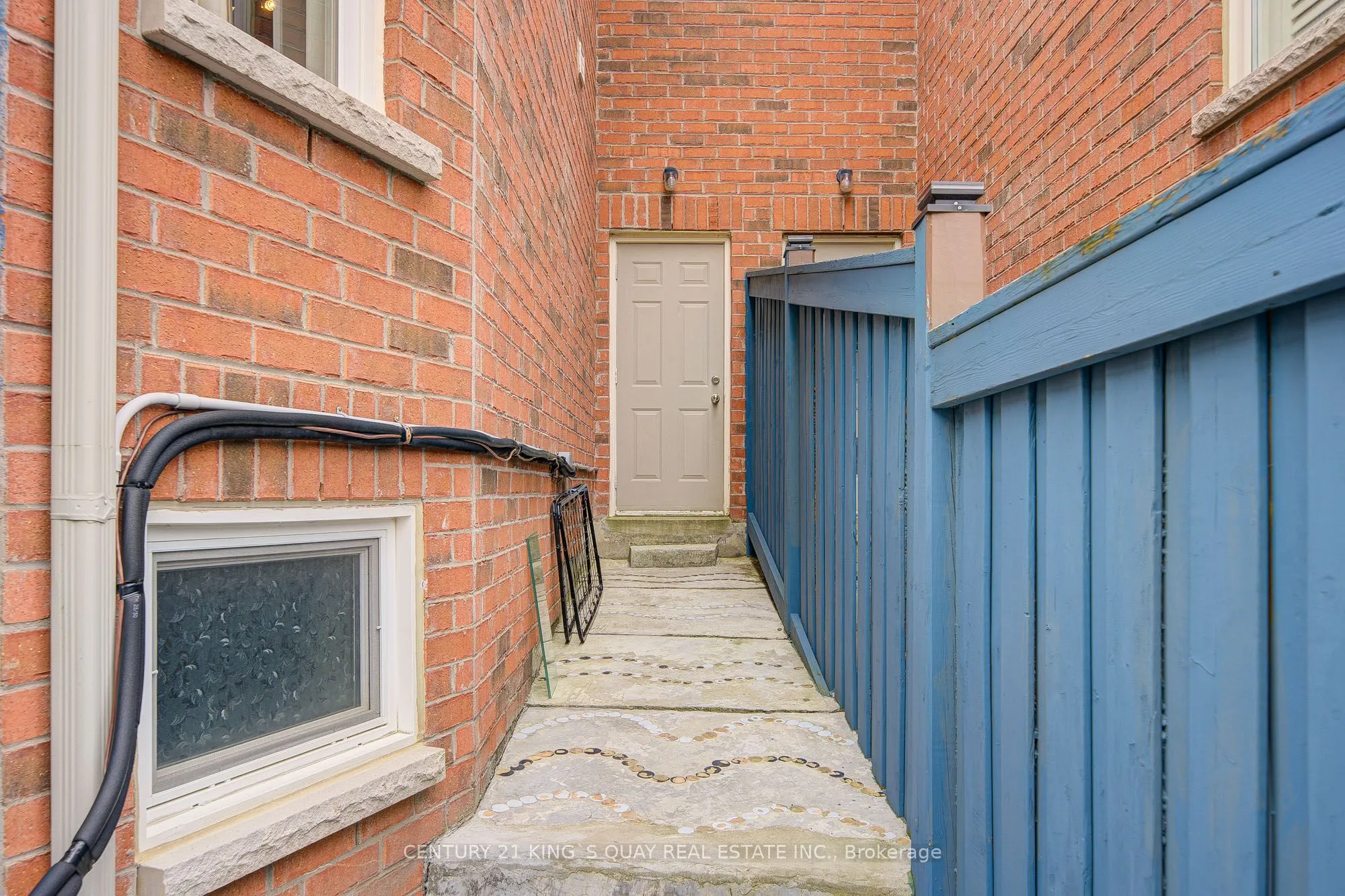 40 Pexton Avenue