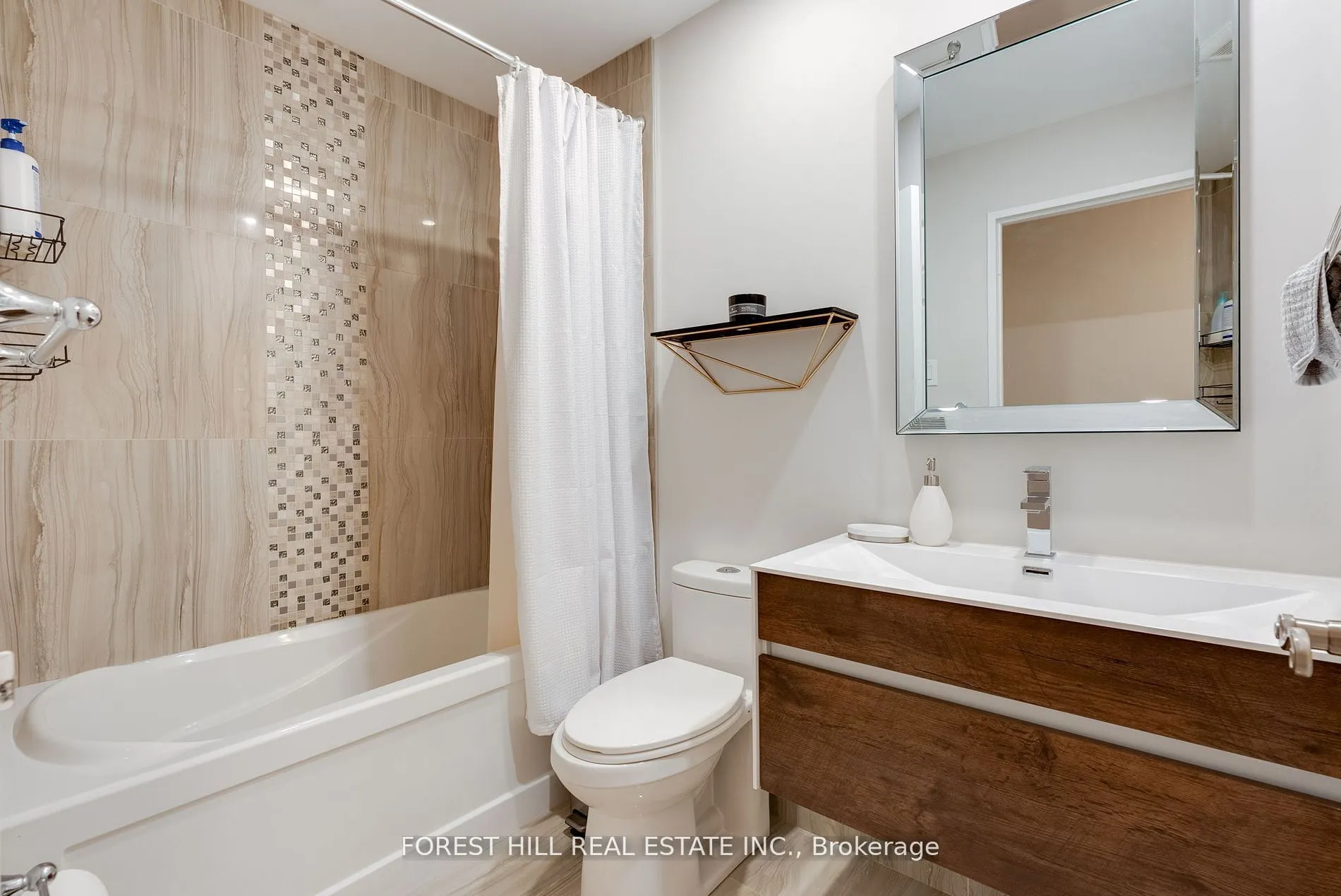 30 Harding Boulevard W #Ph01