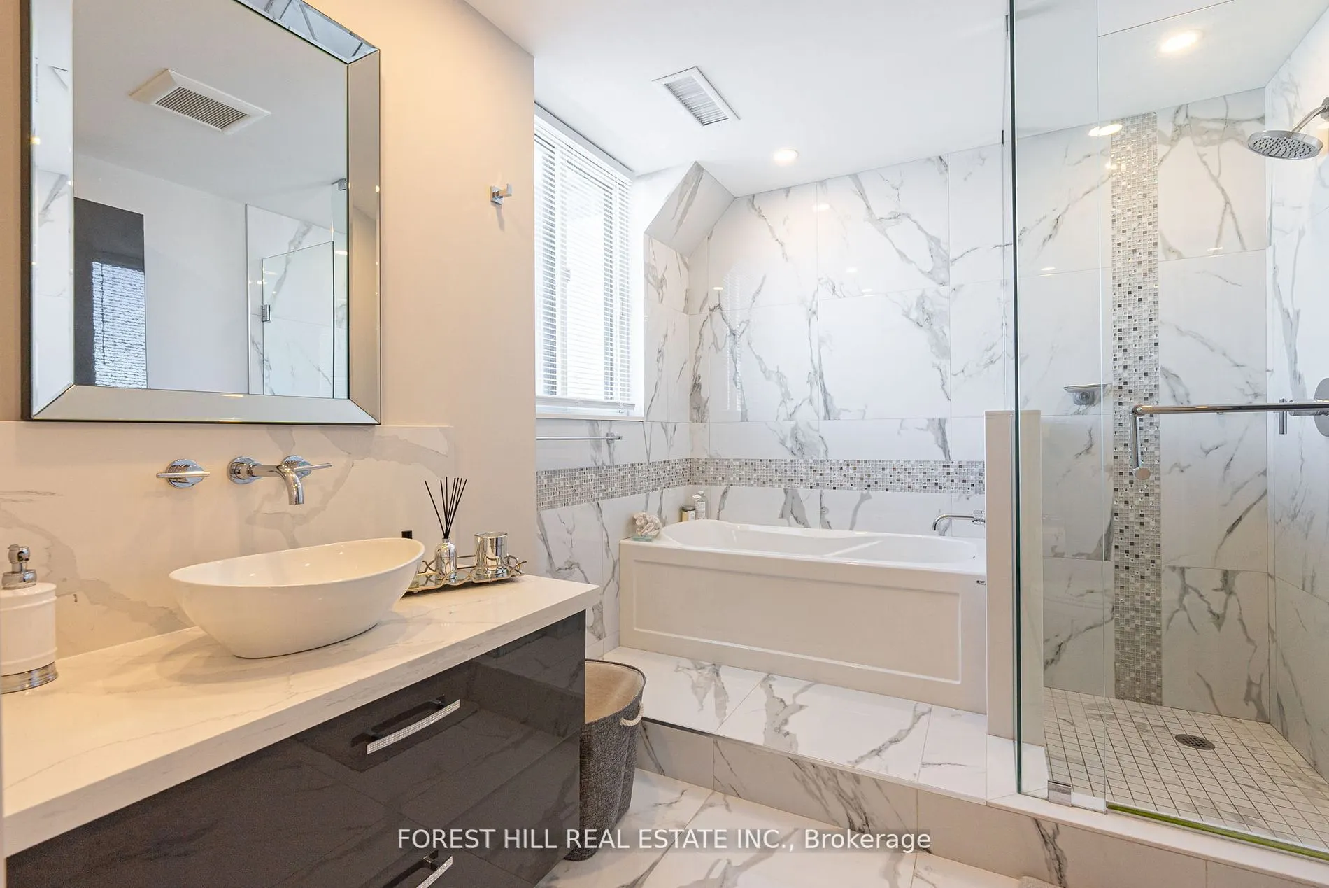 30 Harding Boulevard W #Ph01