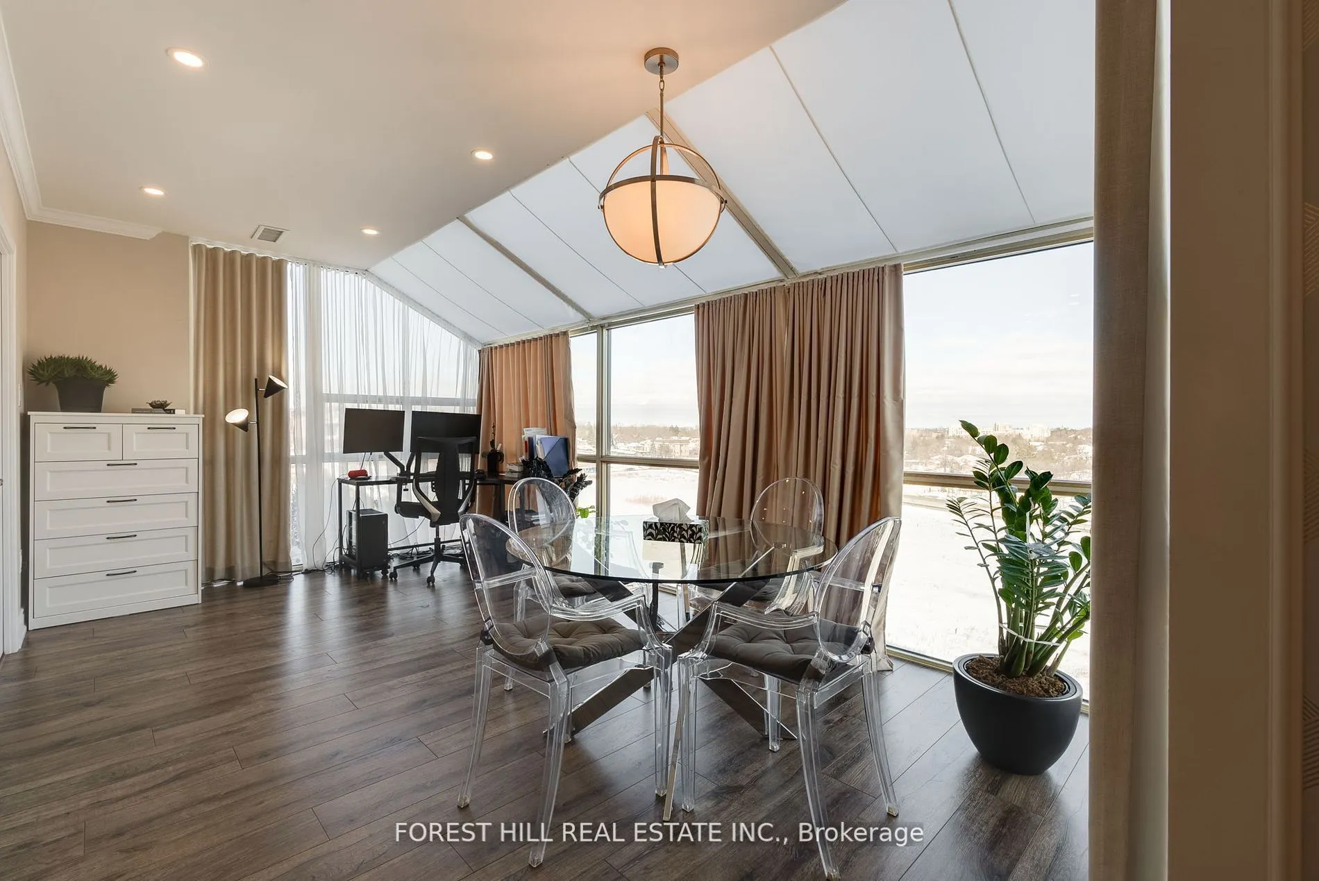 30 Harding Boulevard W #Ph01
