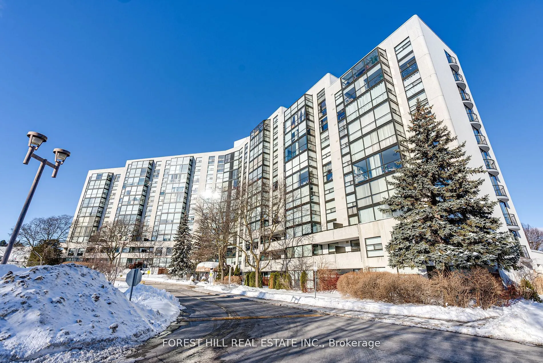30 Harding Boulevard W #Ph01