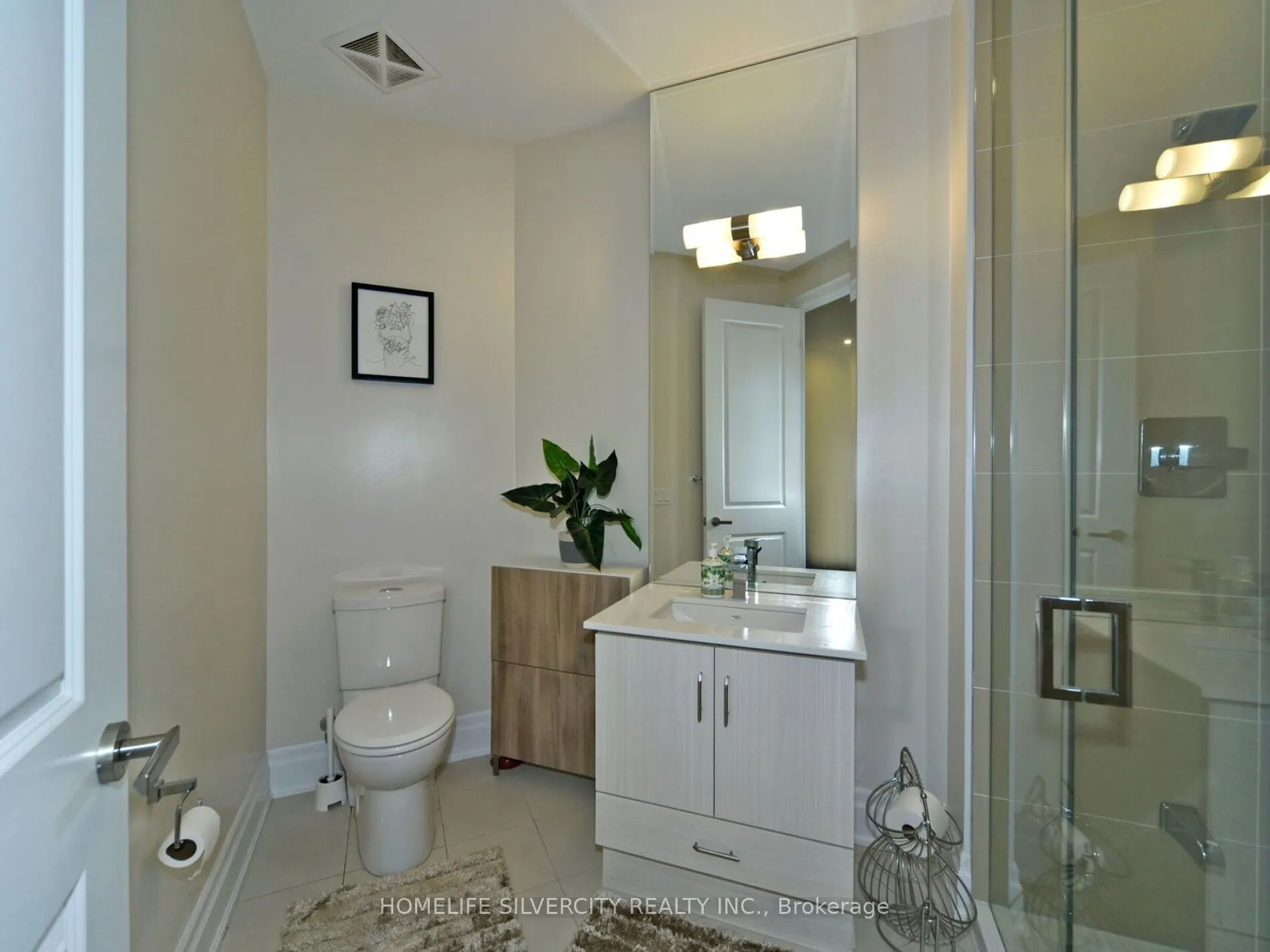 9075 Jane Street, #111