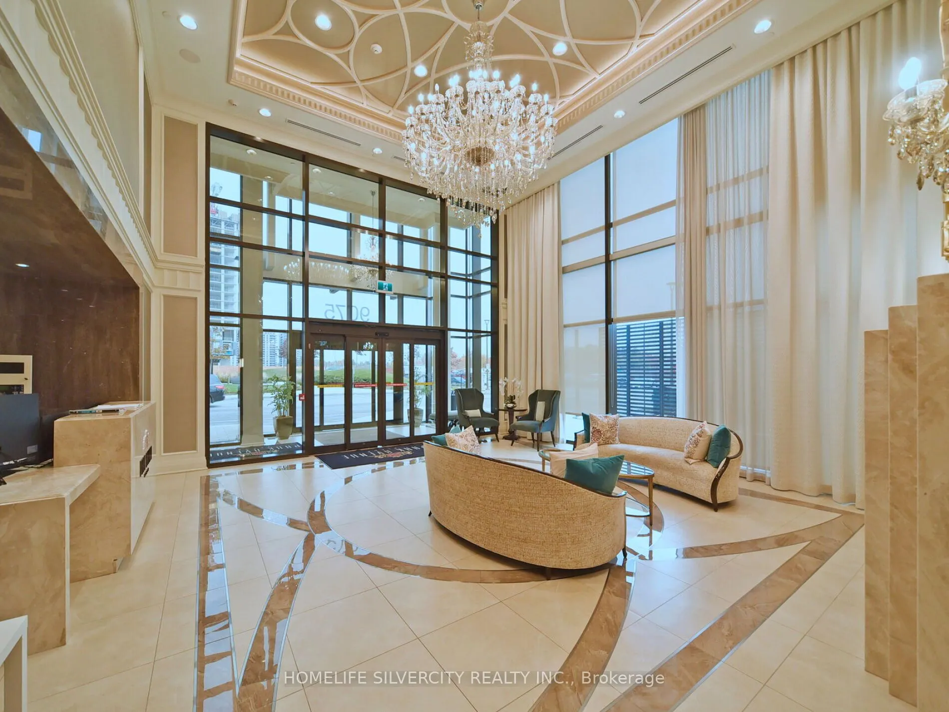 9075 Jane Street, #111