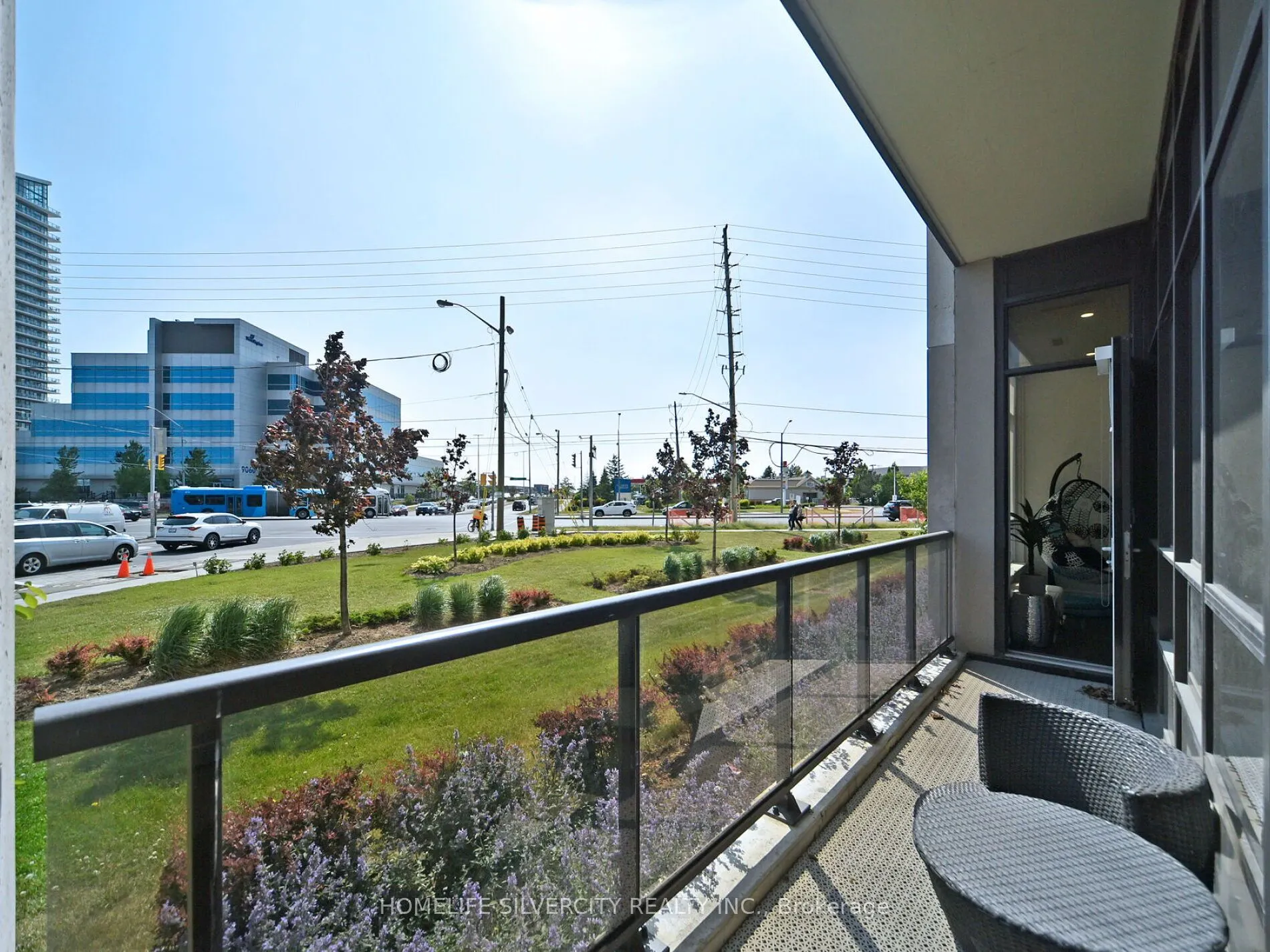 9075 Jane Street, #111