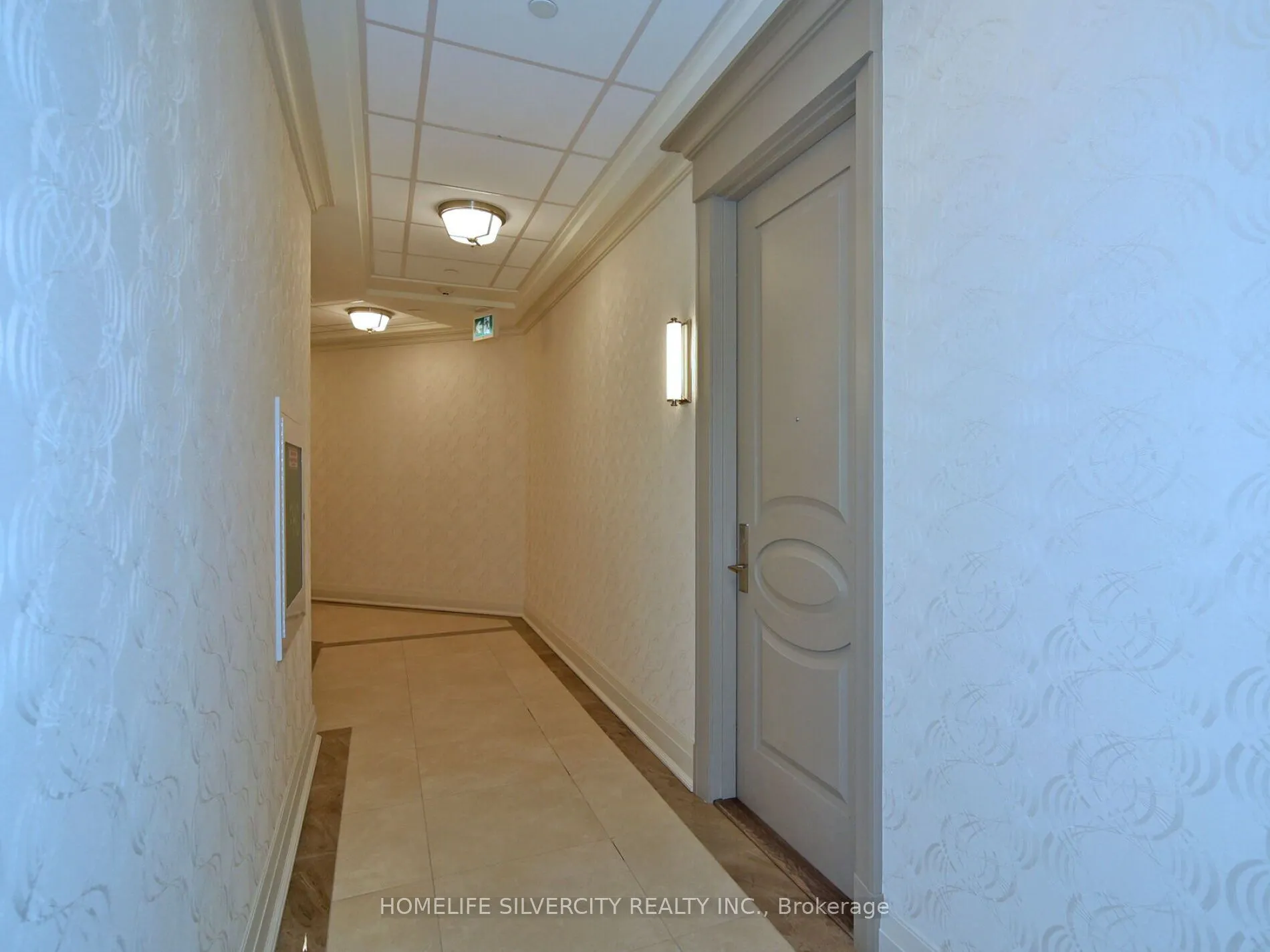 9075 Jane Street, #111