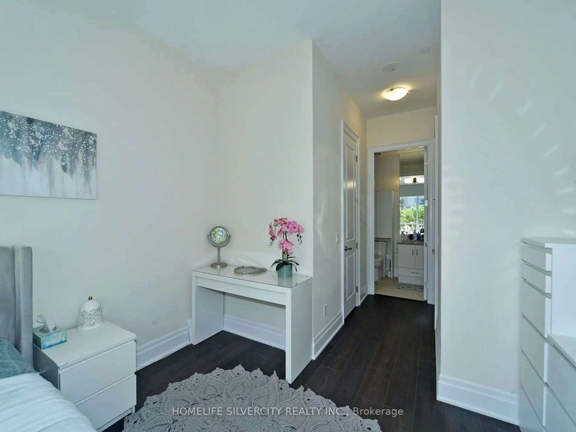 9075 Jane Street, #111