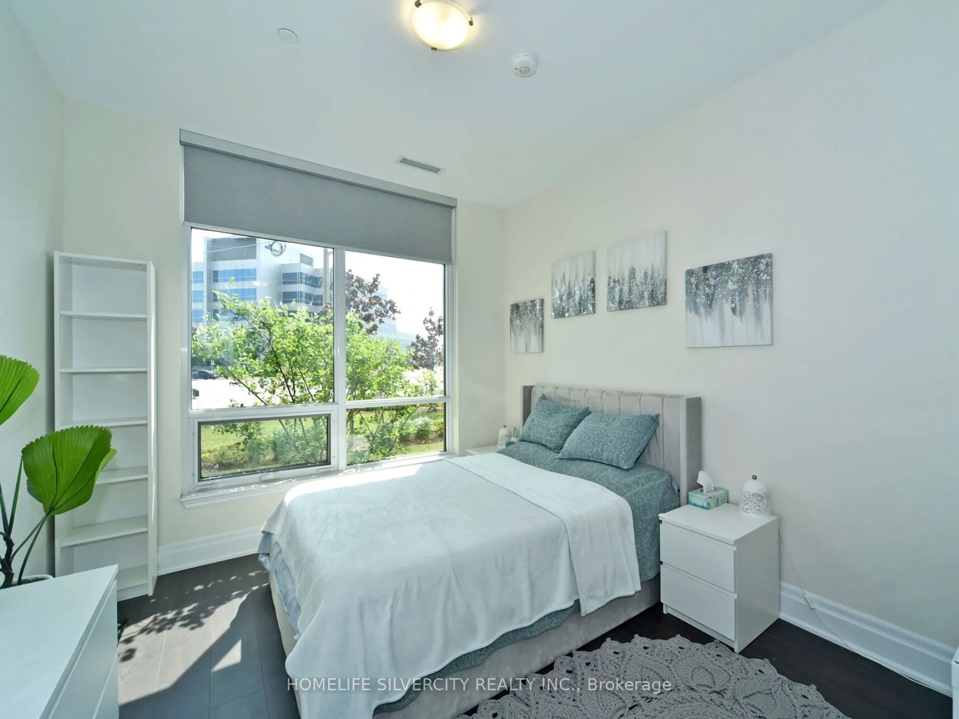 9075 Jane Street, #111