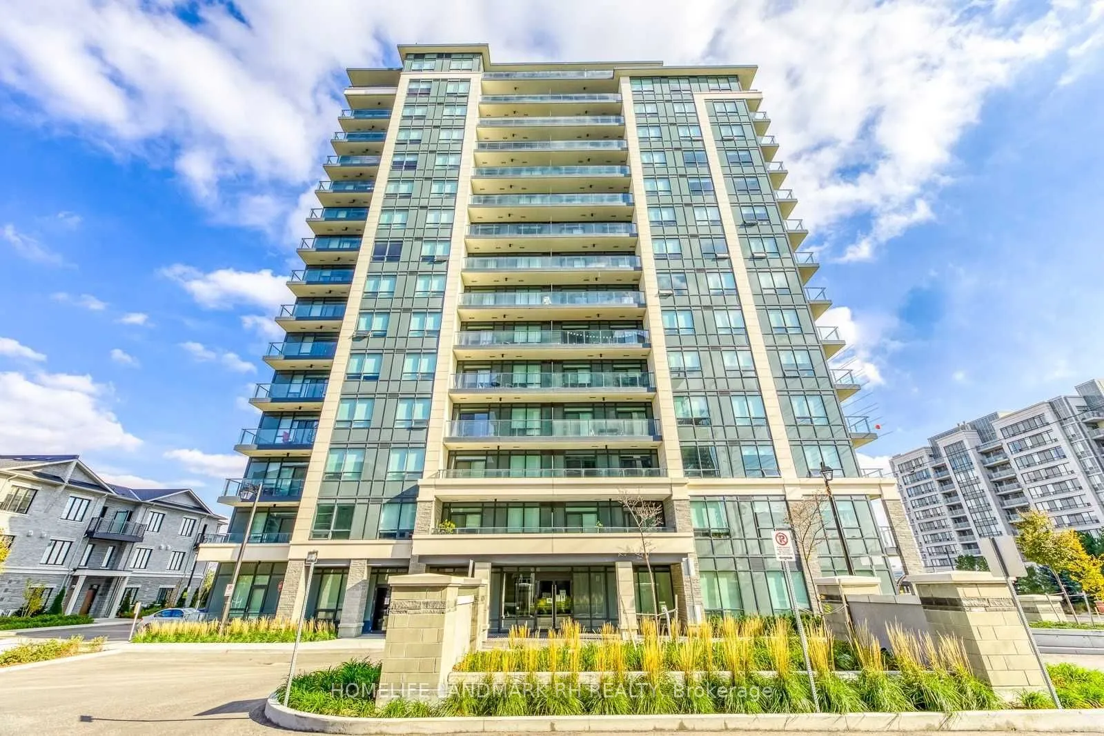 398 Highway 7 E, #707