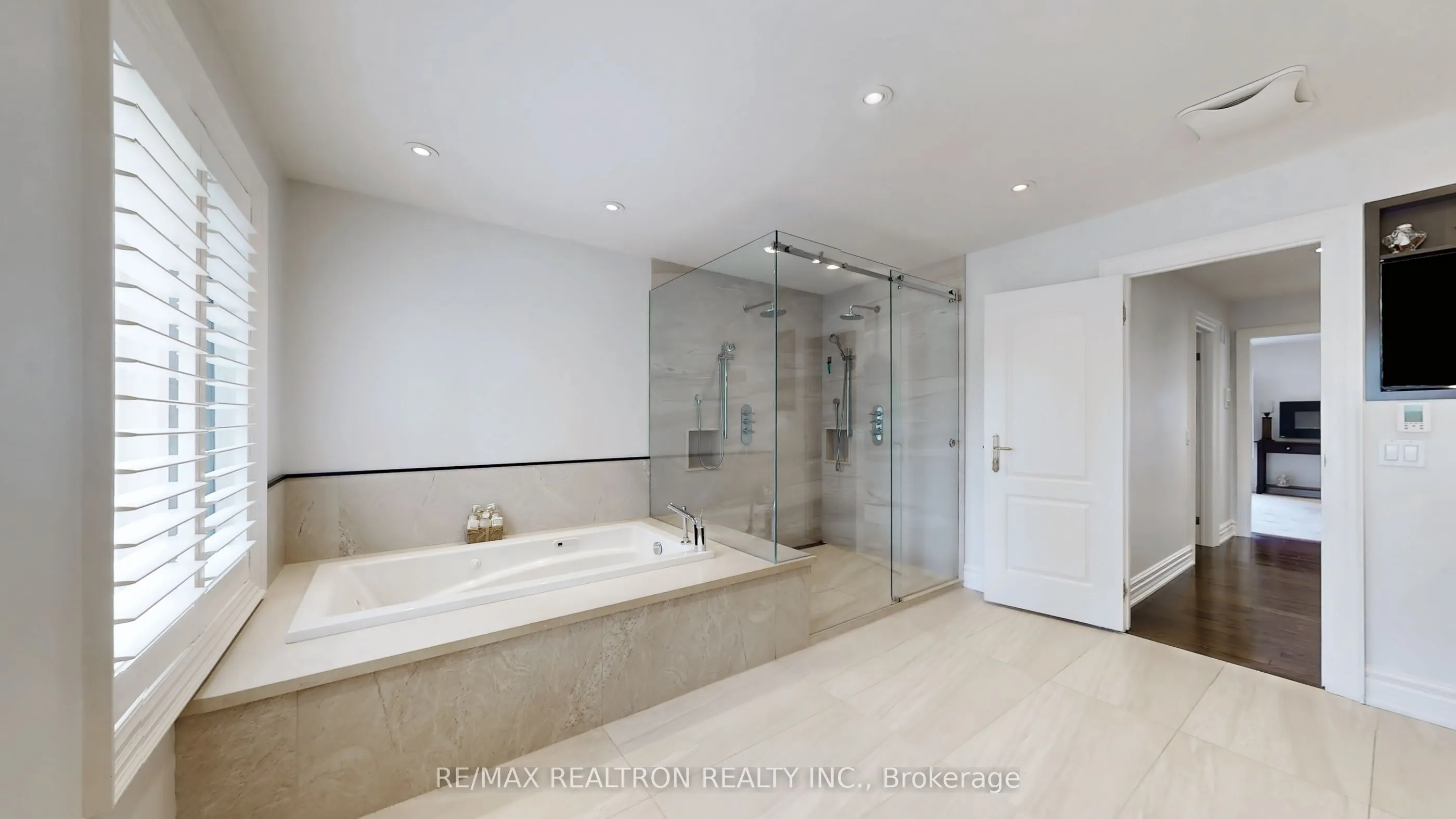 22 Valloncliffe Road