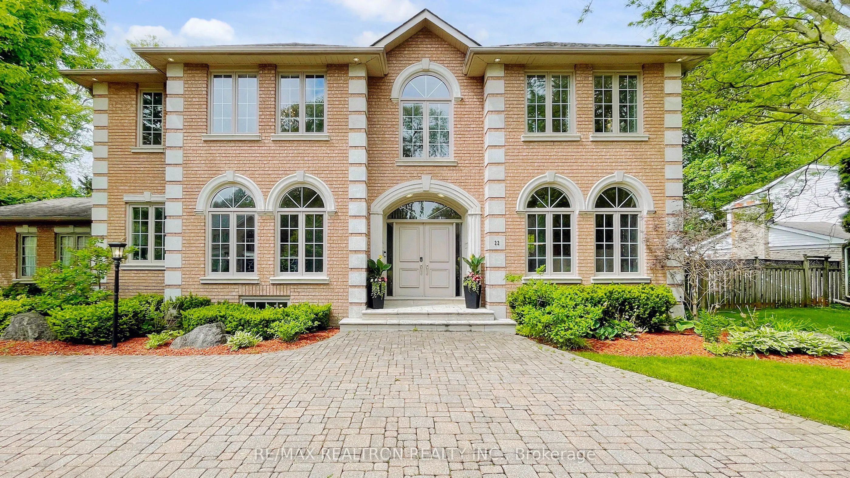 22 Valloncliffe Road