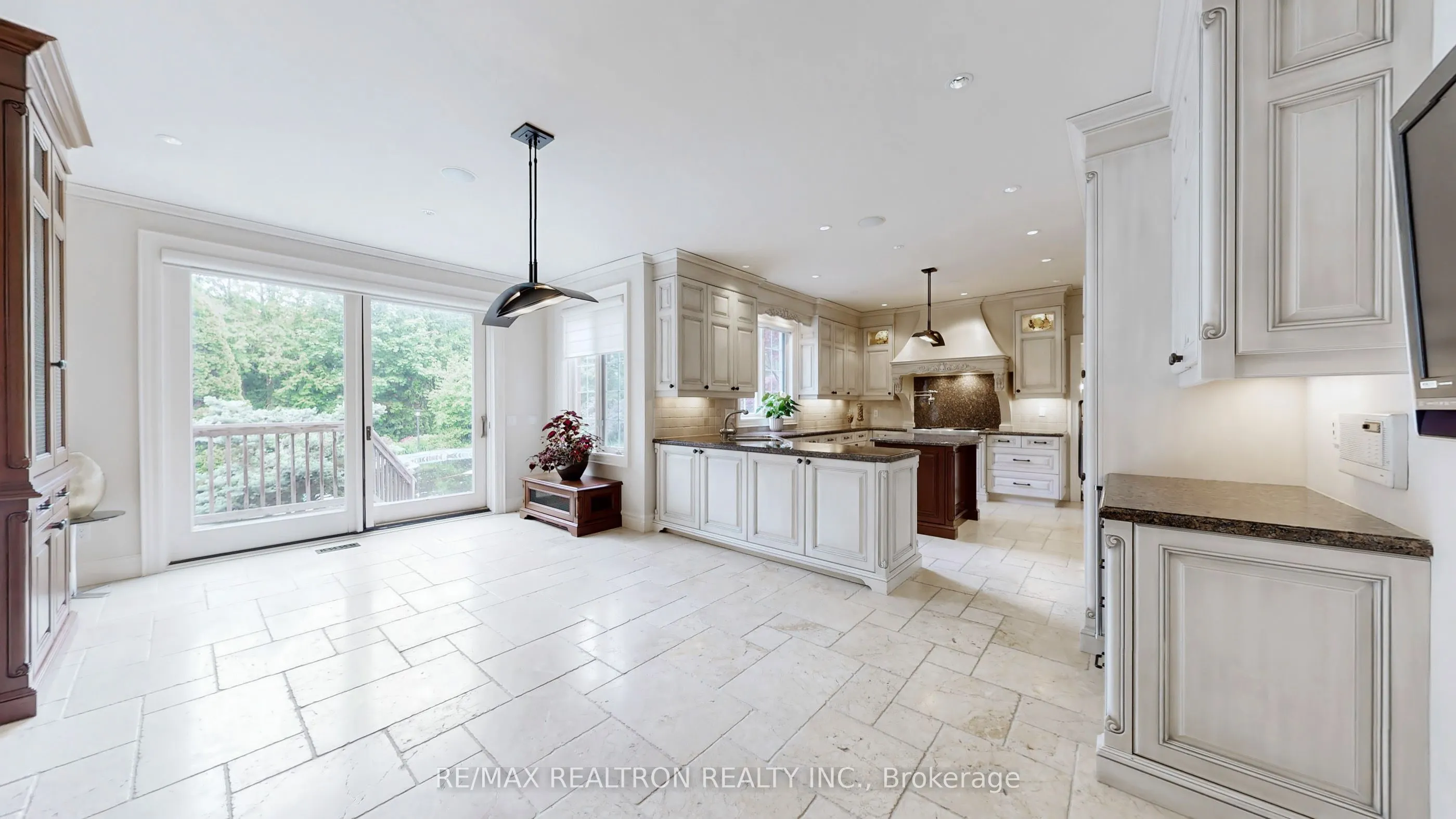 22 Valloncliffe Road