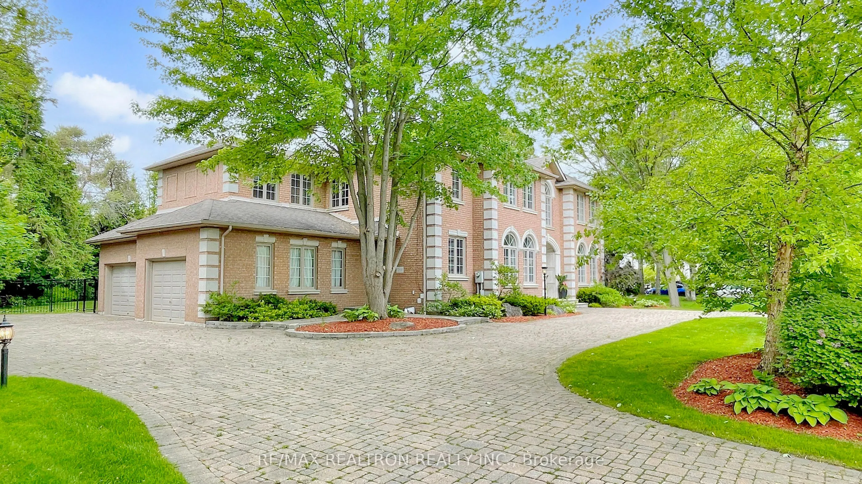 22 Valloncliffe Road