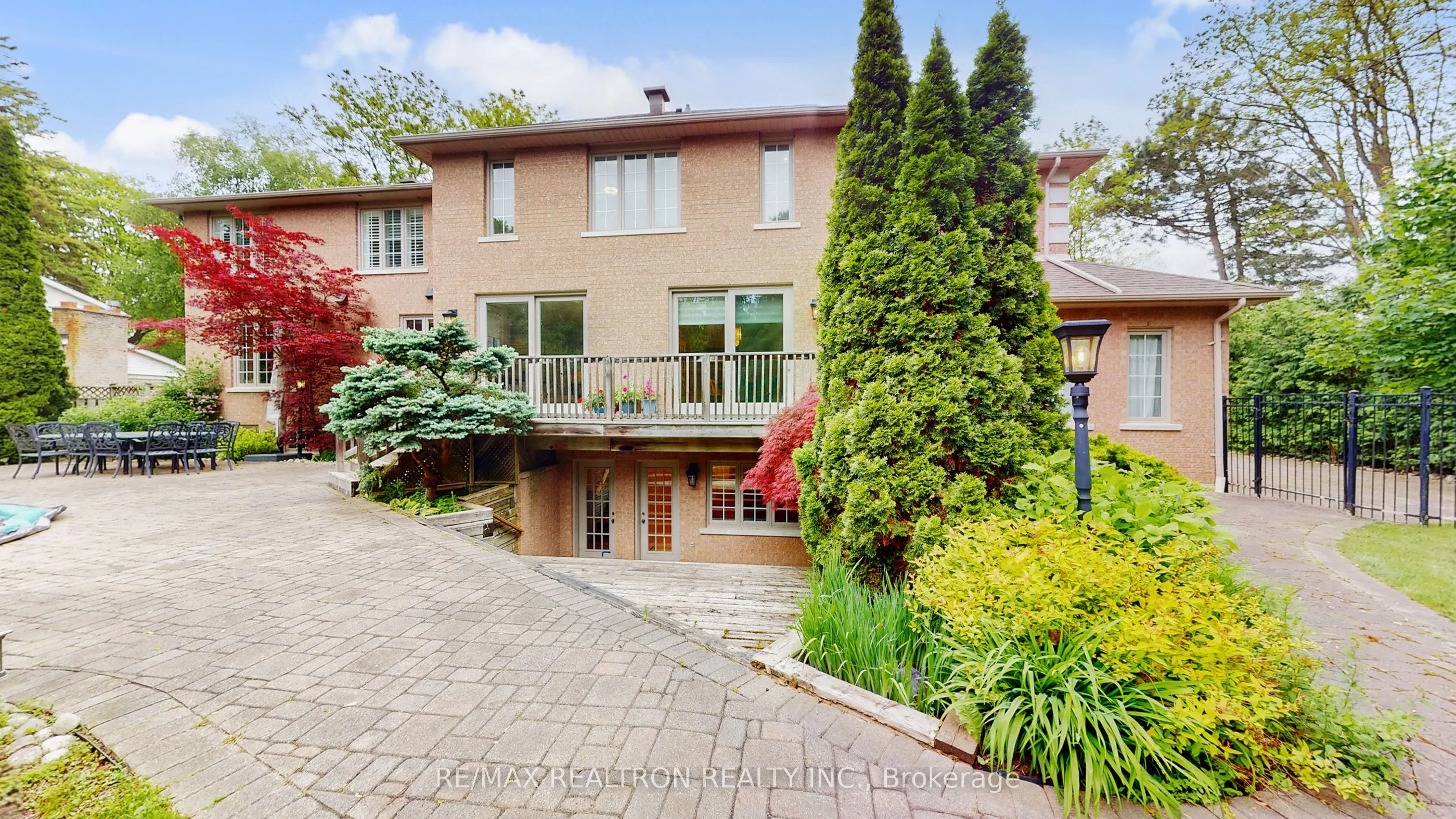 22 Valloncliffe Road