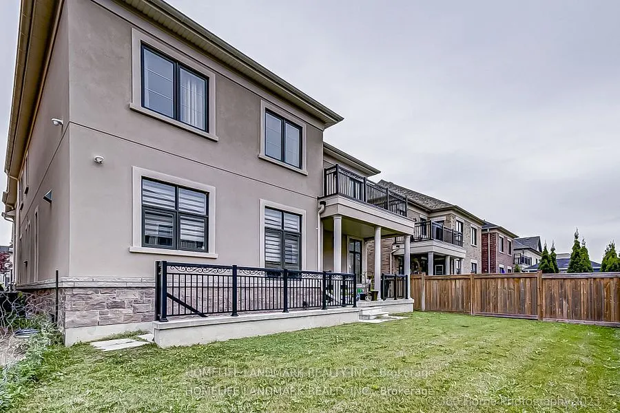 15 Little Celeste Court