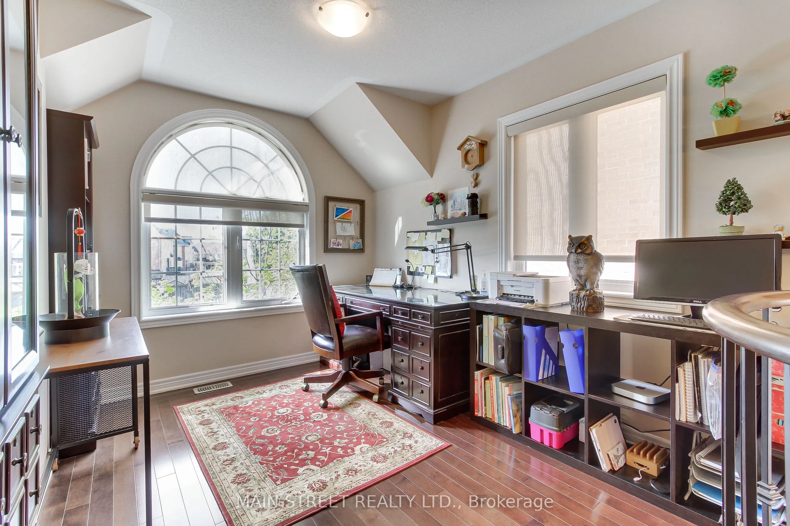 6 Amstel Avenue