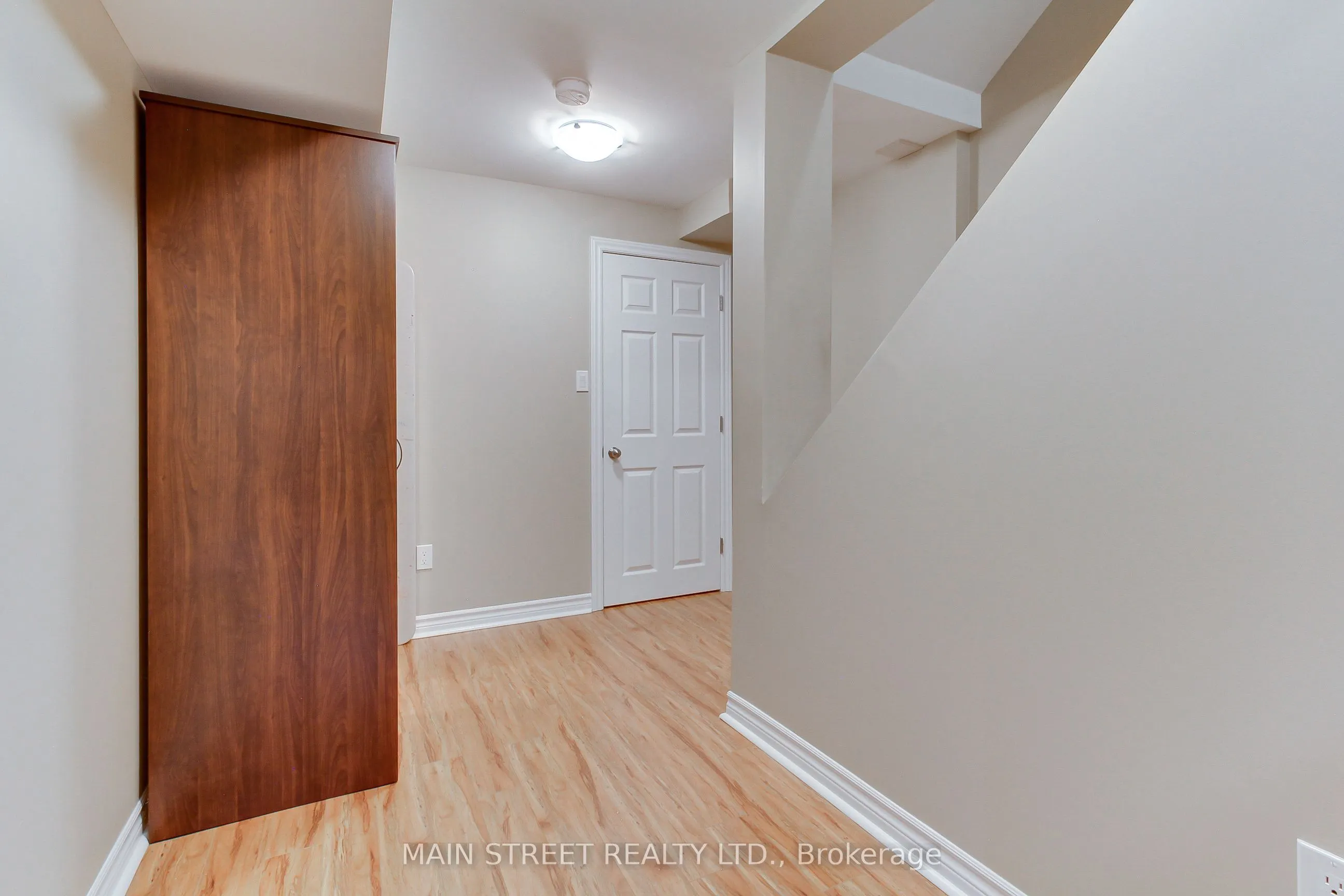 6 Amstel Avenue